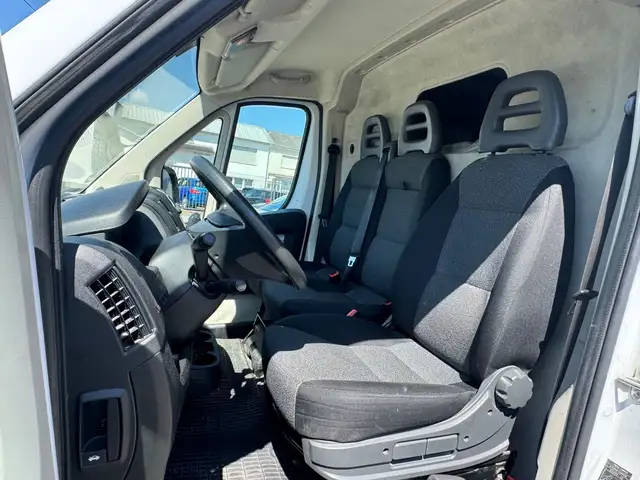 Fiat Ducato view 12