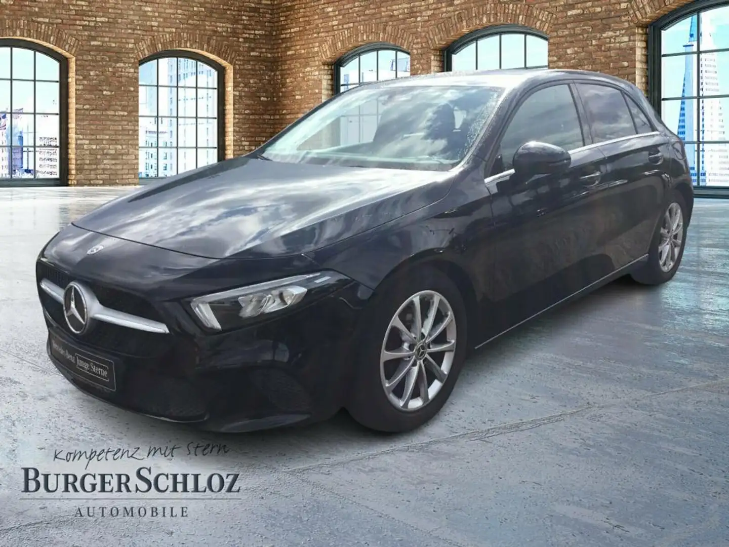 Mercedes-Benz A 180 SpurW Leder KAM PDC SpurH Navi AUT KlimaA Noir - 1