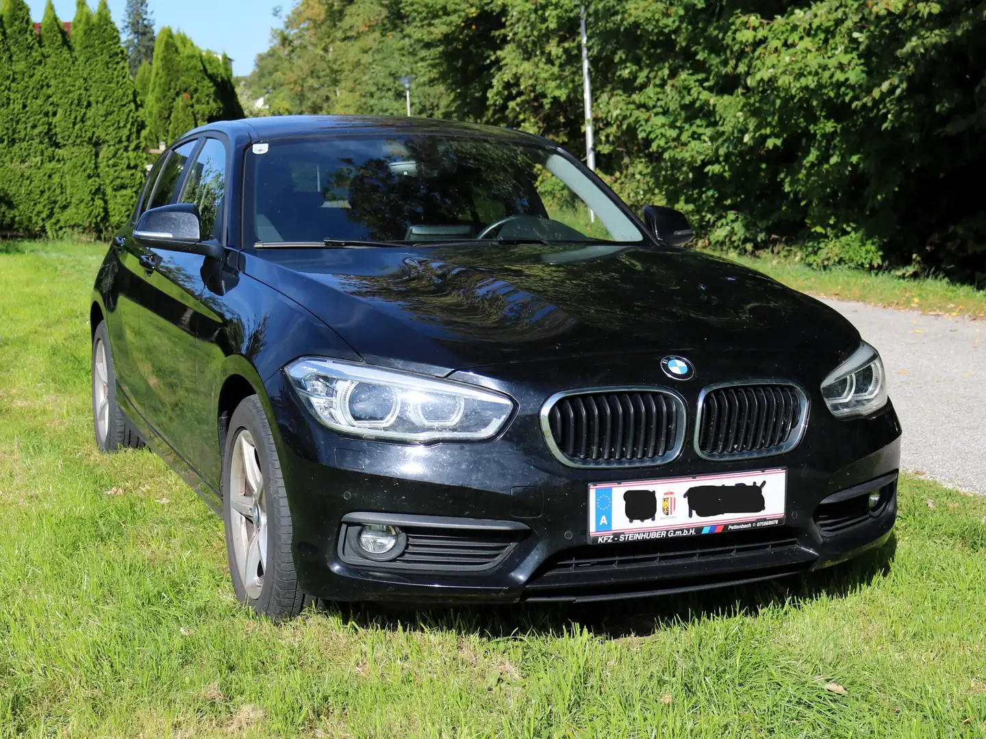 BMW 114 114d Schwarz - 1