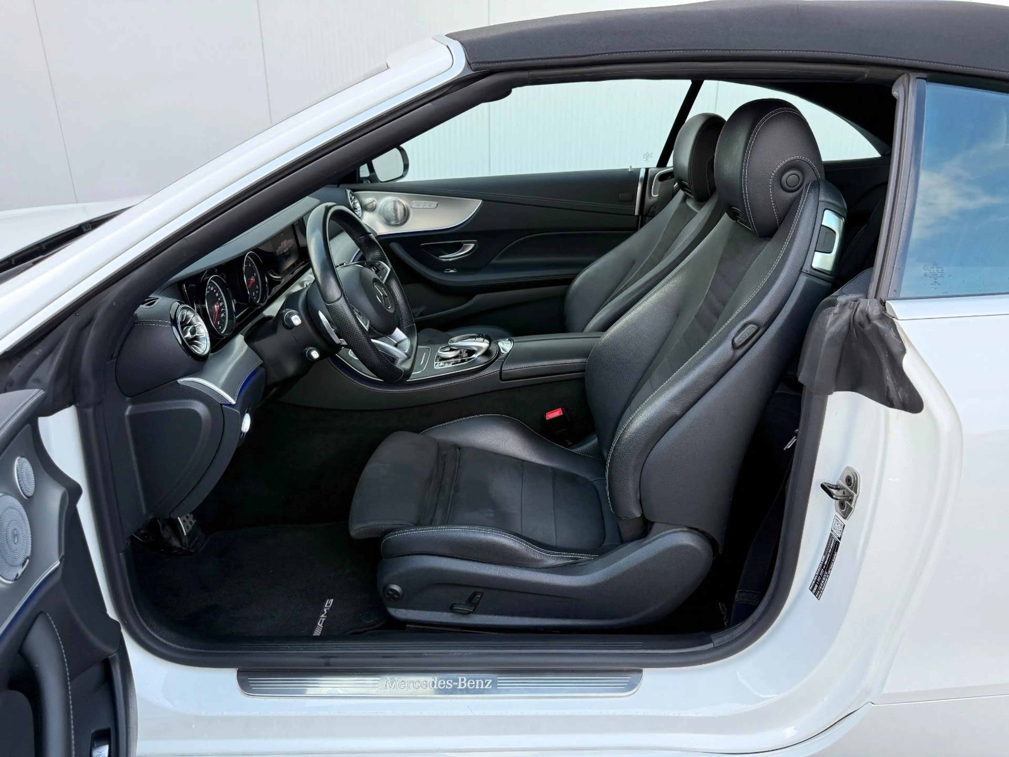 Mercedes-Benz E 350 d 4Matic Cabrio AMG-LINE BURMEISTER LED — photo 15