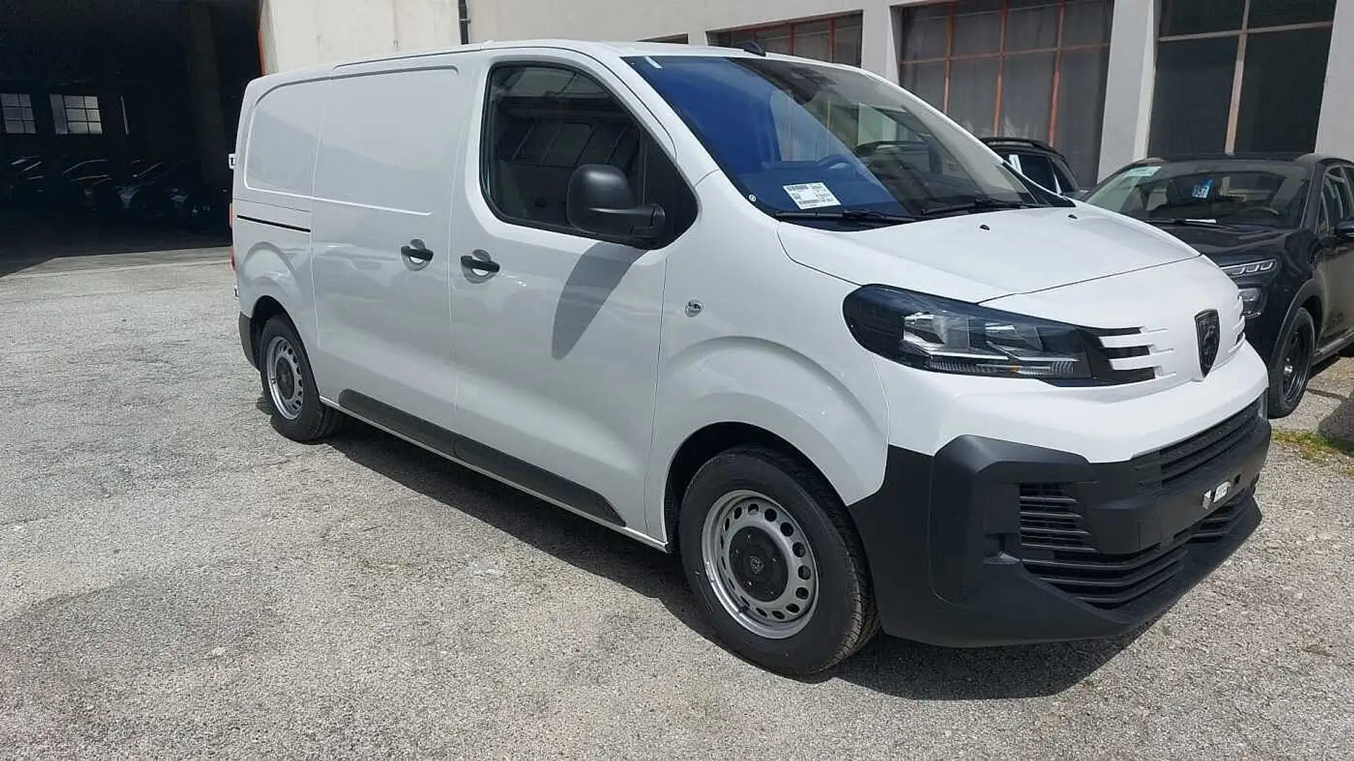 Peugeot Expert Nuovo Expert Standard 1.5 BlueHDi 120 S&S Furgone Bianco - 2