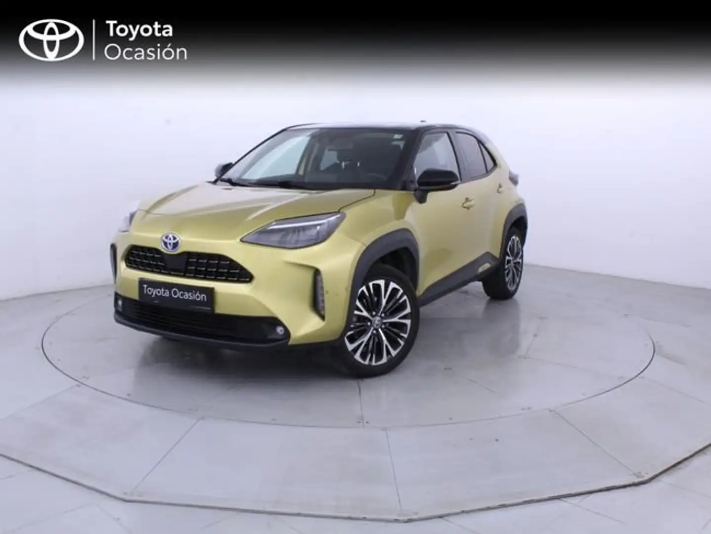Toyota Yaris Cross 120H Style Bi-Tono Amarillo - 1