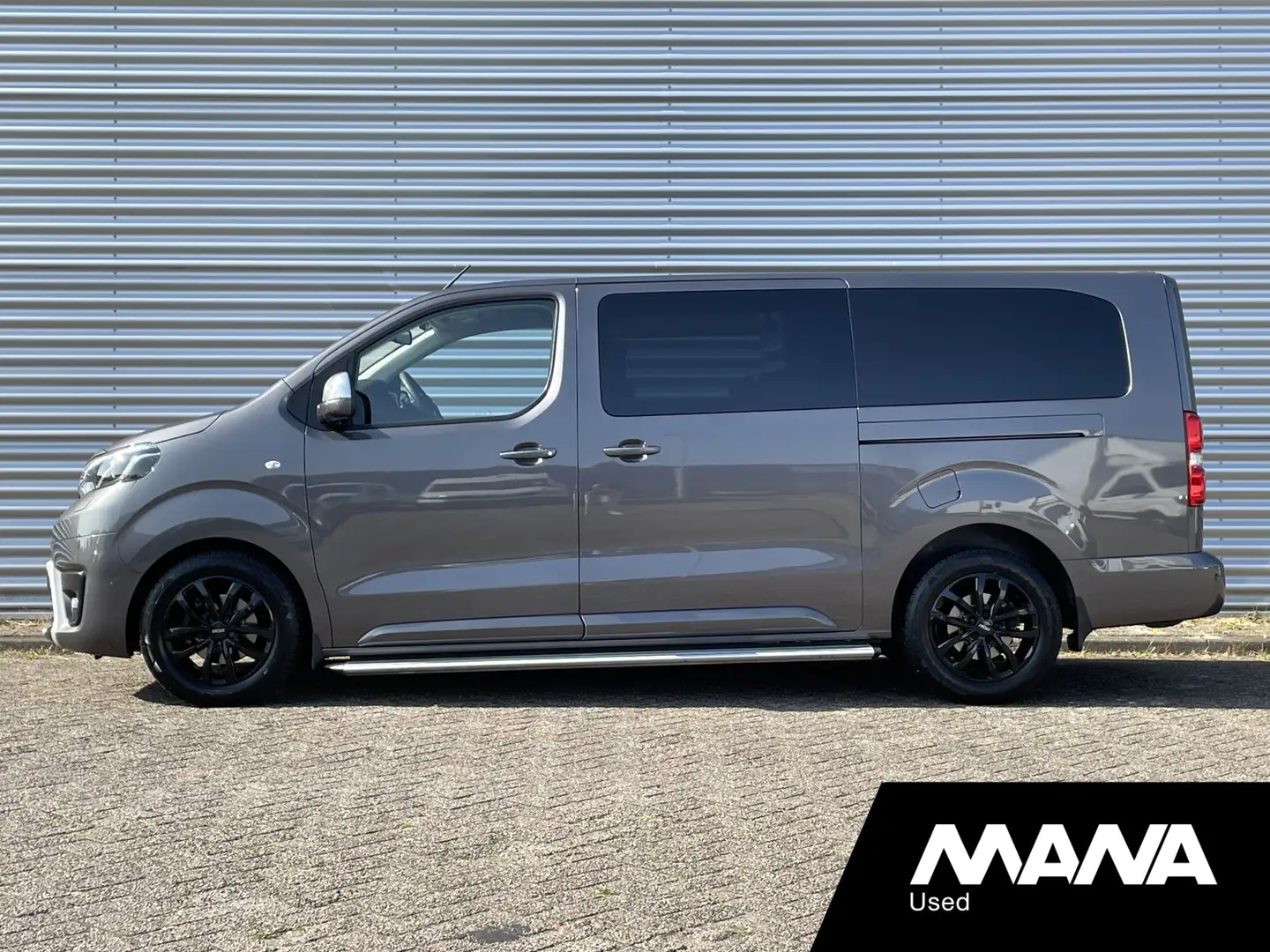 Toyota Proace Verso 2.0 D-4D 177PK Professional Long DC Automaat Gris - 2