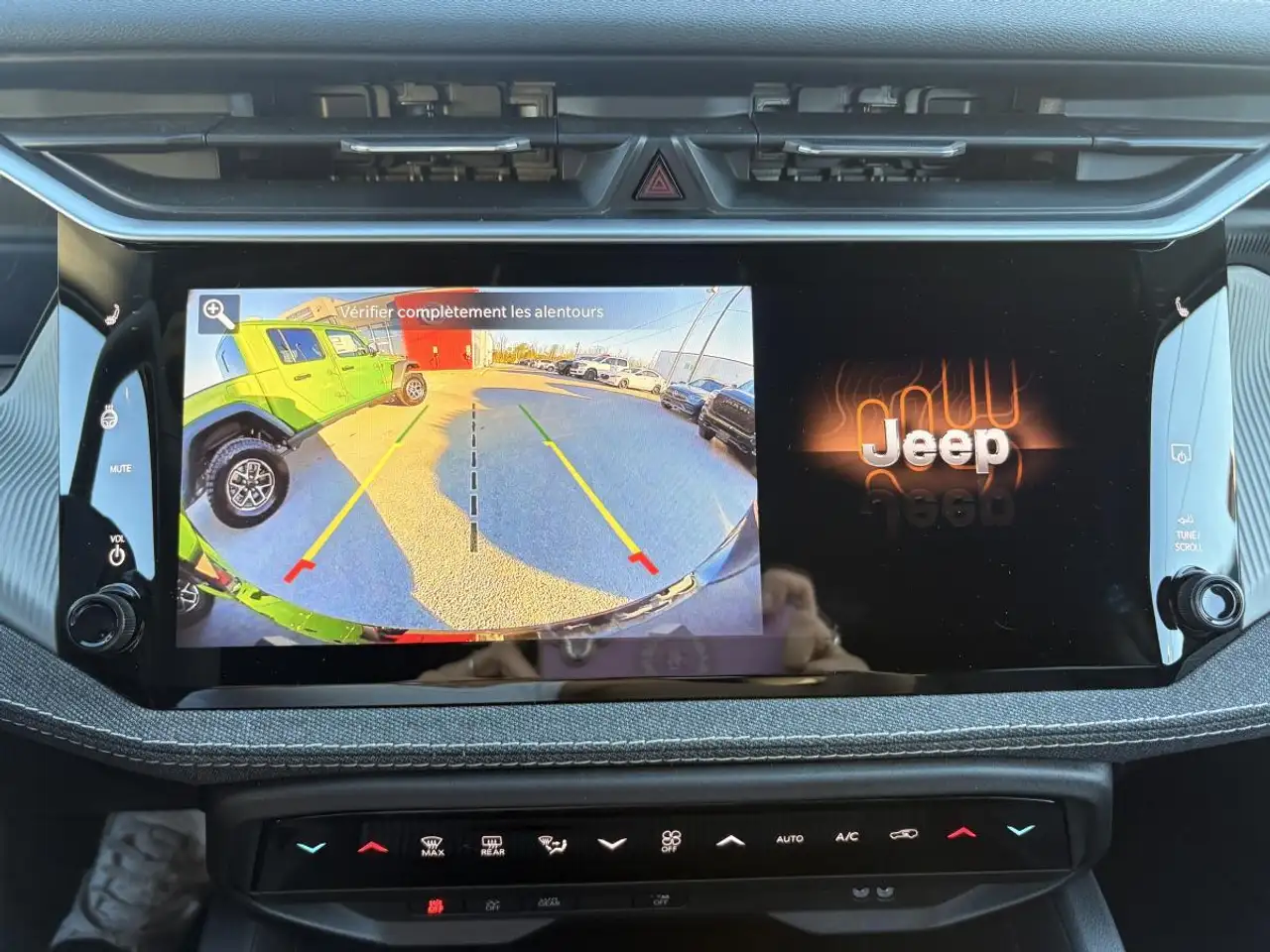 Jeep Cherokee снимка Jeep Cherokee