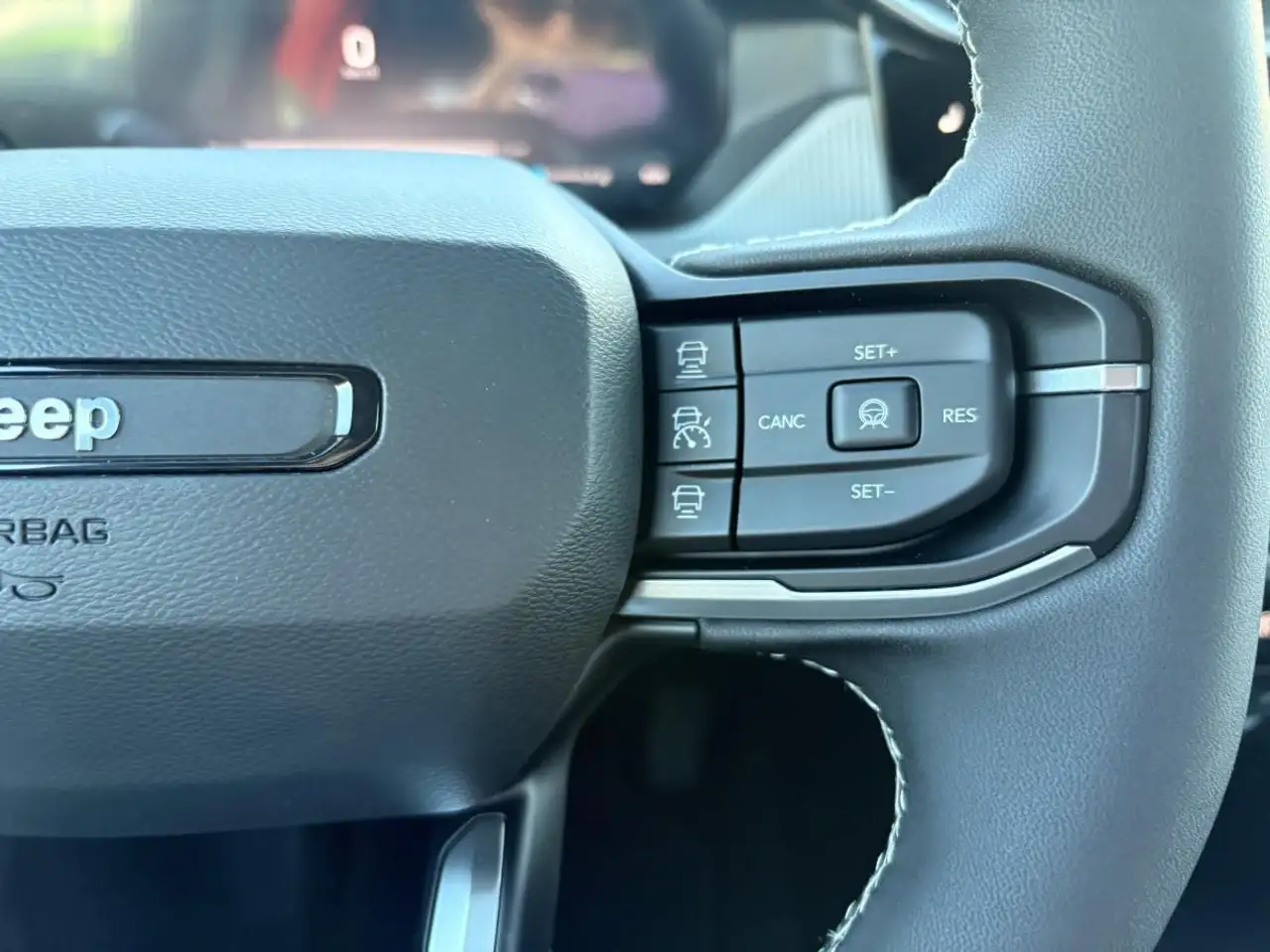 Jeep Cherokee снимка Jeep Cherokee