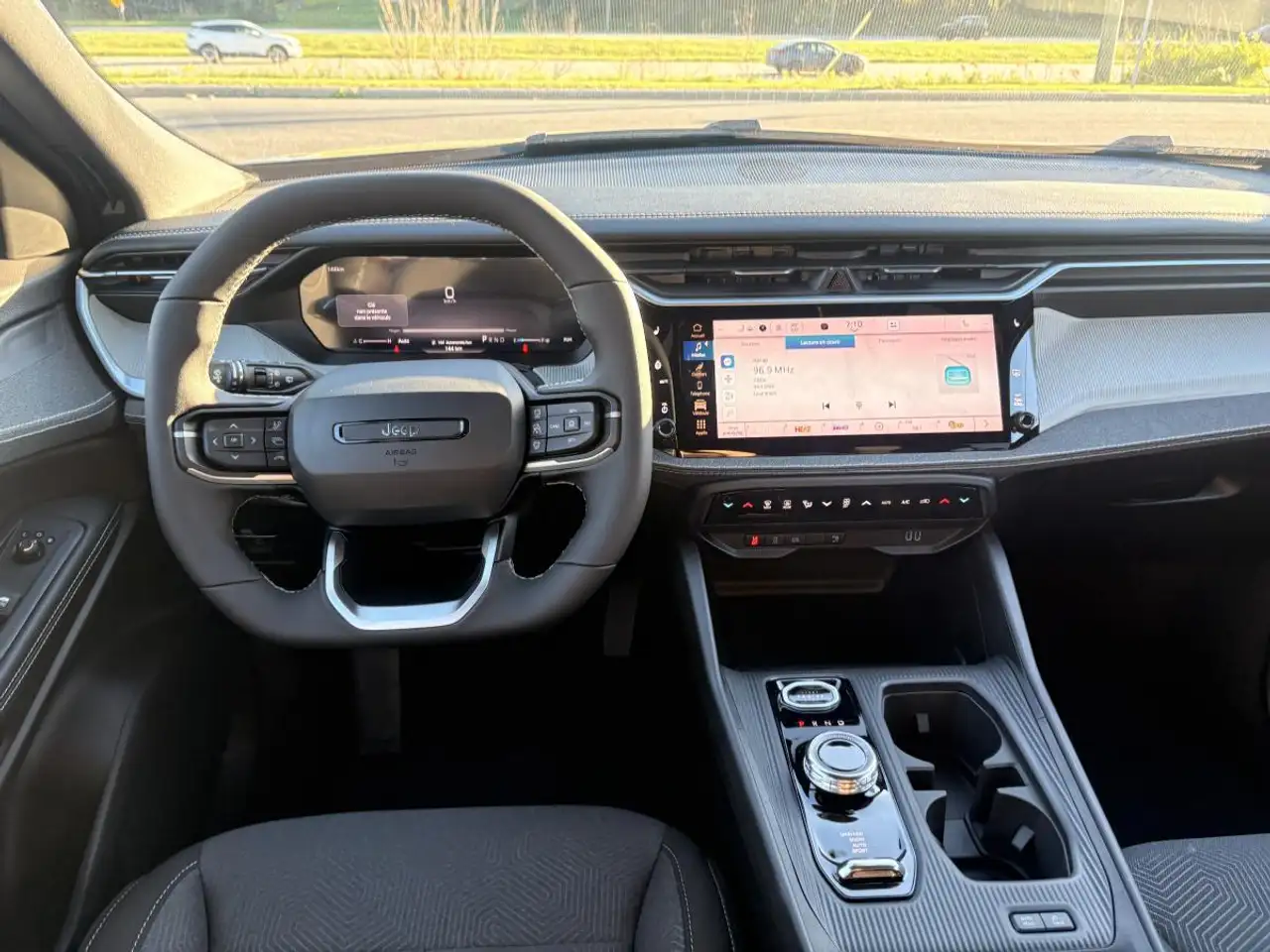 Jeep Cherokee снимка Jeep Cherokee
