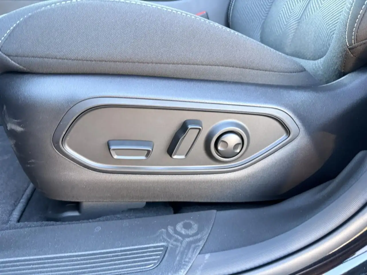 Jeep Cherokee снимка Jeep Cherokee