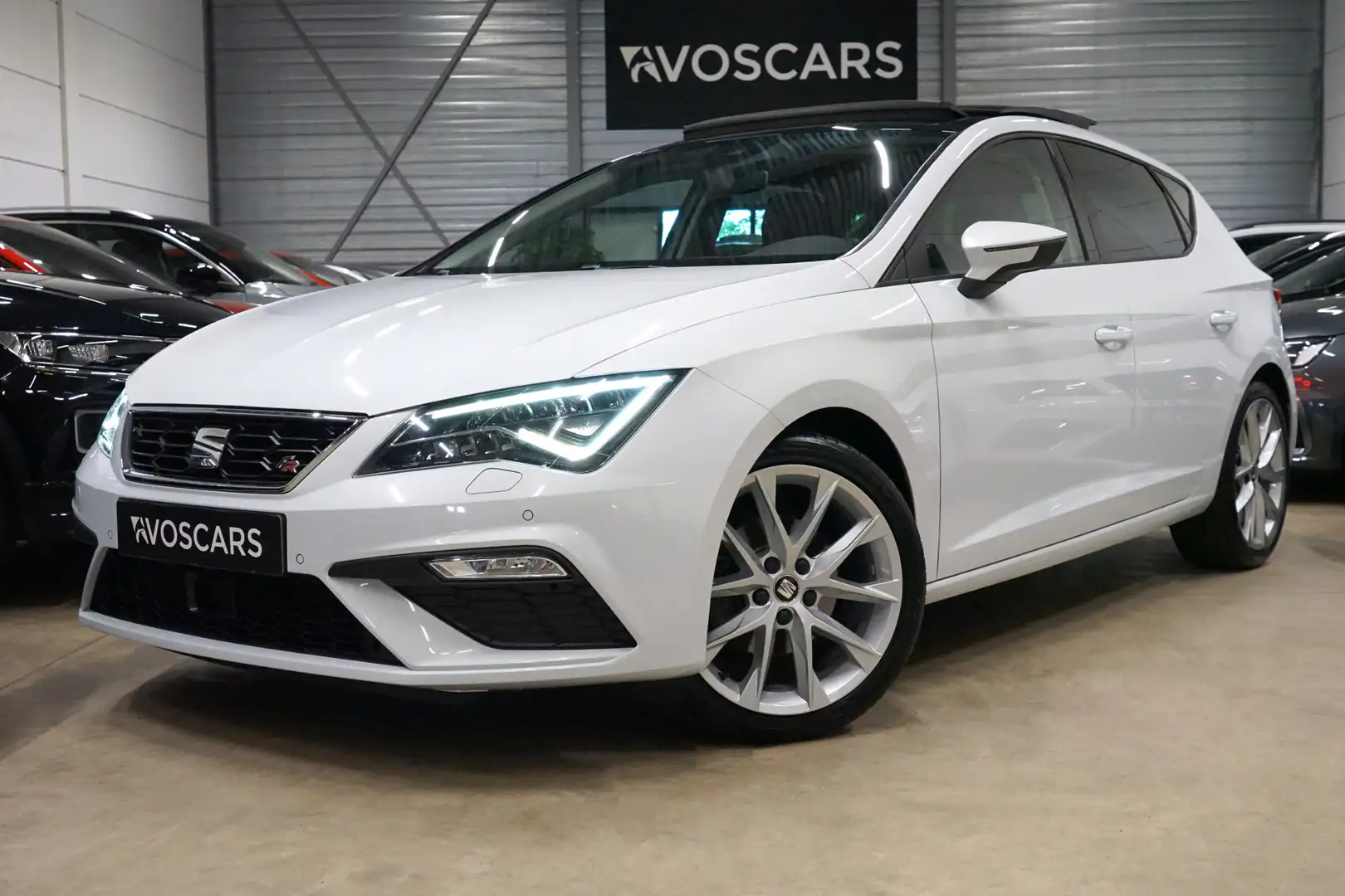 SEAT Leon 1.5 TSI FR DSG * Trekhaak - Pano - Virtual - Beats Wit - 1