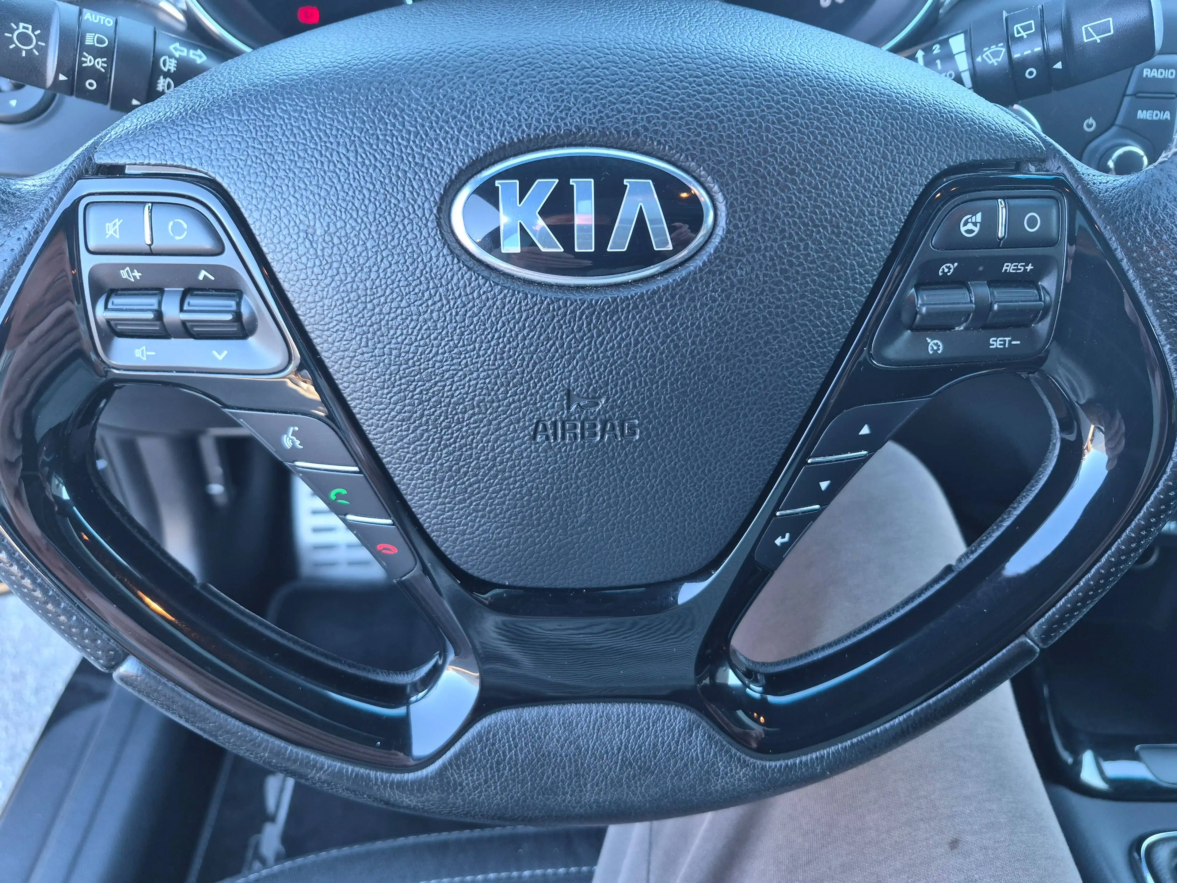 Kia Ceed SW / cee'd SW Ceed 1.6 CRDi 136 DCT ISG SW GT Line — photo 9