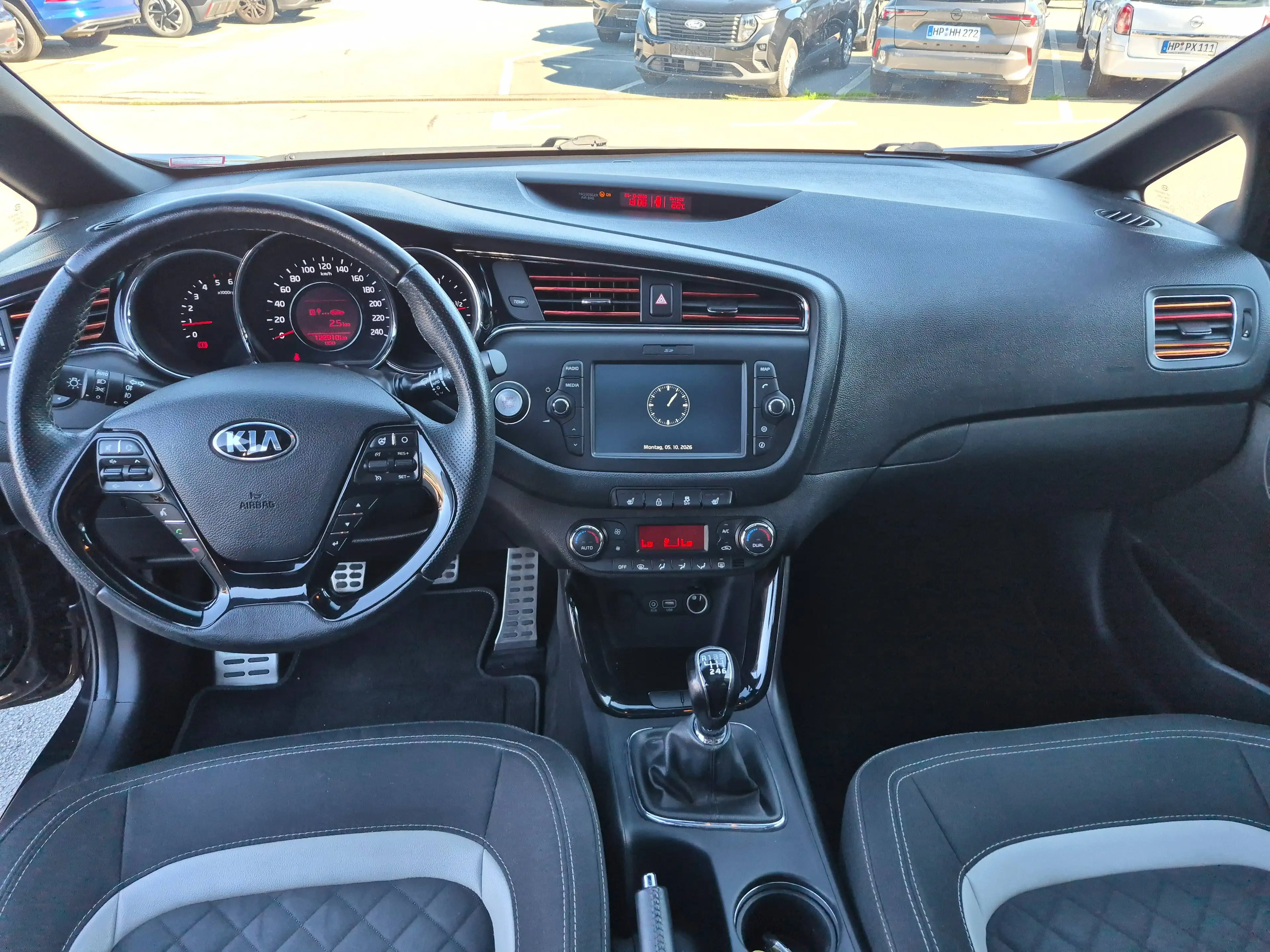 Kia Ceed SW / cee'd SW Ceed 1.6 CRDi 136 DCT ISG SW GT Line — photo 11