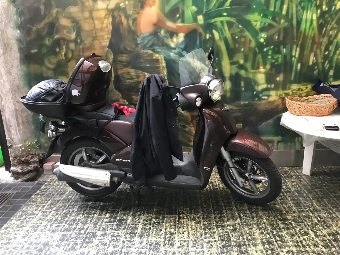 Scarabeo 250 Czerwony - 1