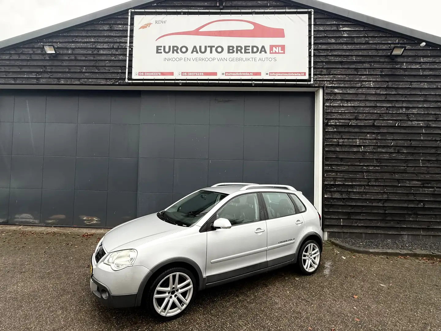 Volkswagen Polo Cross 1.4-16V Gris - 1
