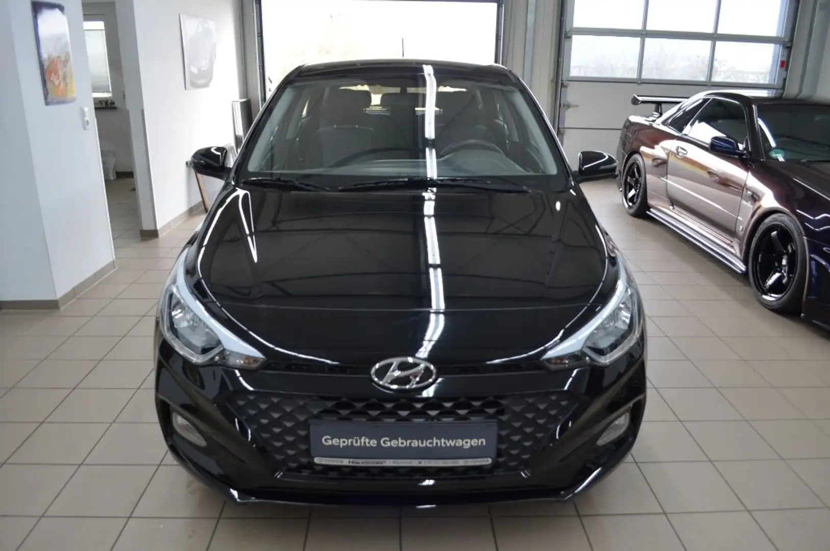 Hyundai i20 1.2 Select ALLWETTER*KLIMA*SEHR GEPFLEGT Černá - 2
