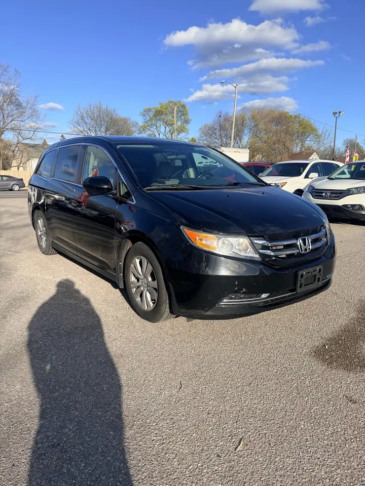 Honda Odyssey снимка Honda Odyssey