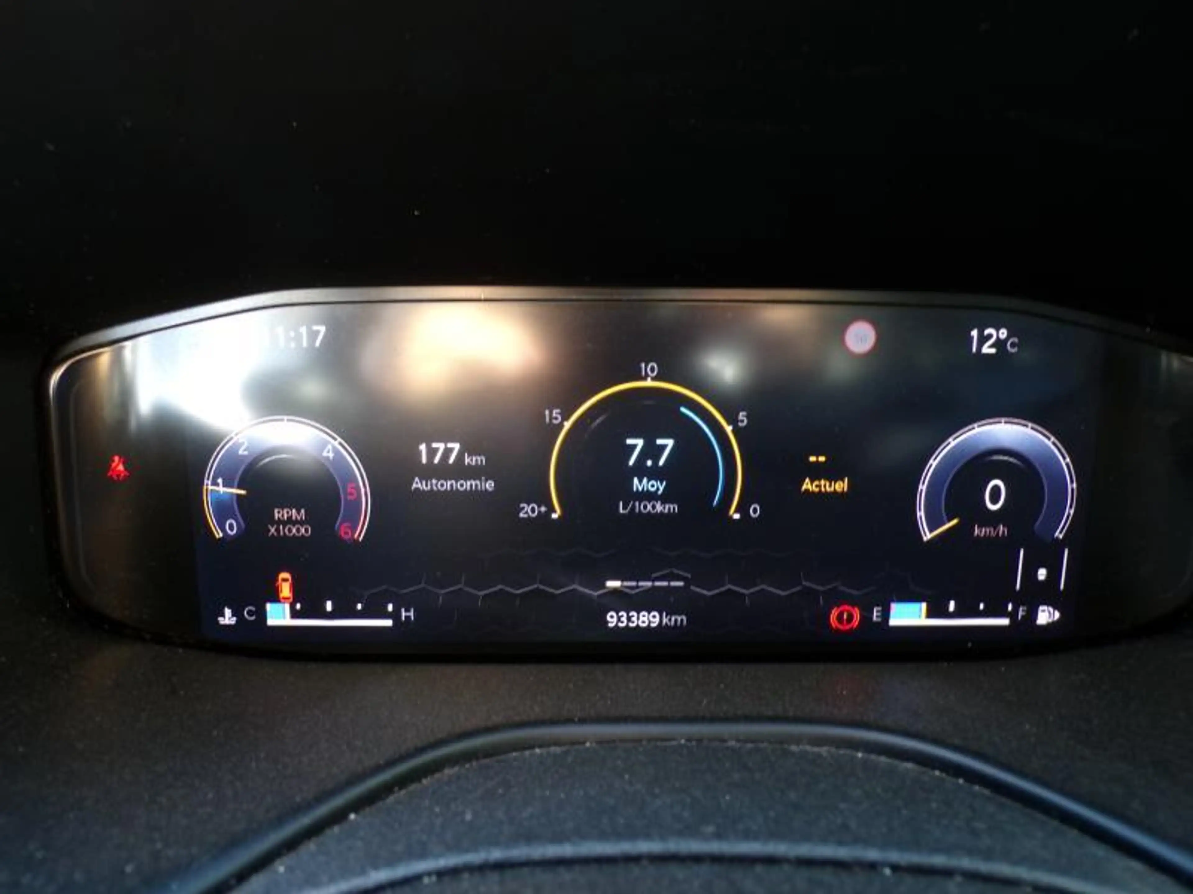 Jeep Compass 1.6D 131cv Noir 05/22 93388km Clim GPS Bluetooth — photo 14