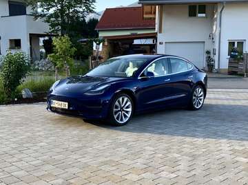 Long Range AWD, Accel. Boost, wenige Km, Winter