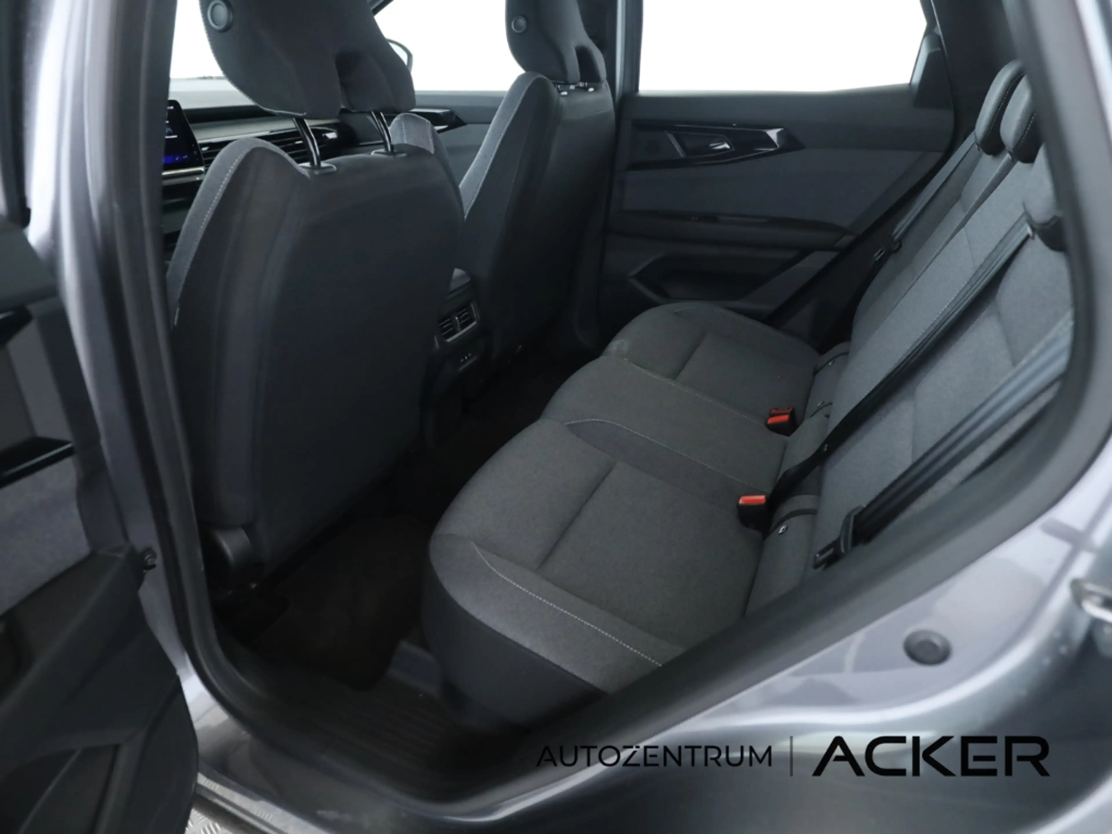 Renault Austral Evolution MHEV 160 AT. ACC/RFK/LED/PDC — photo 14