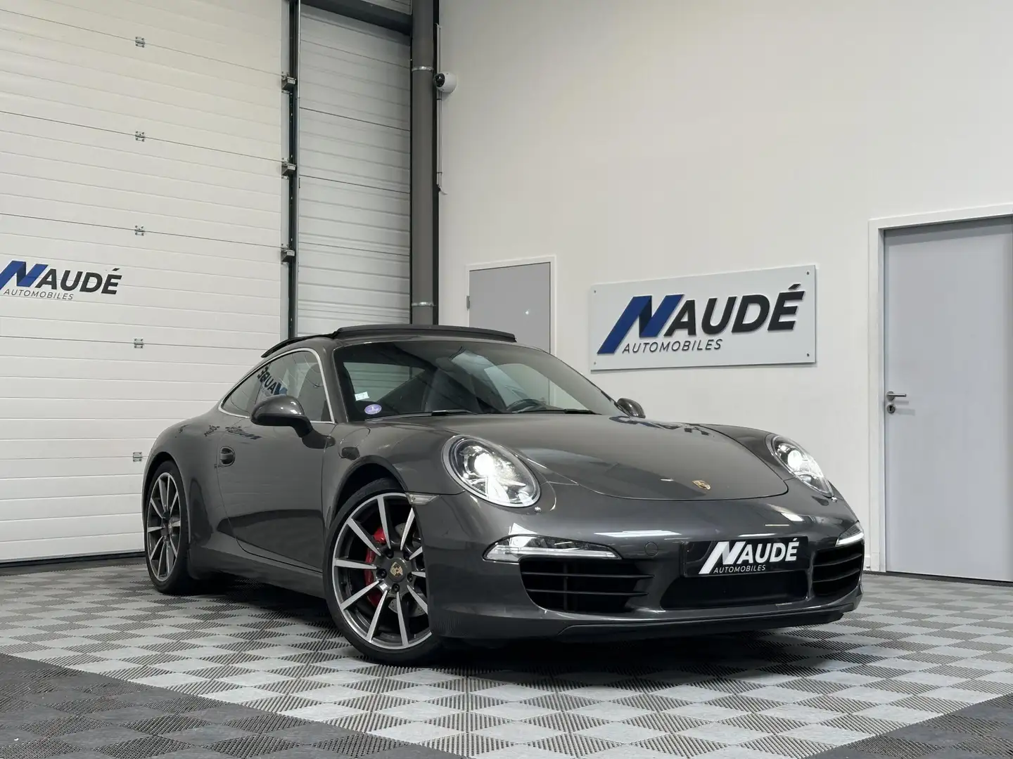 Porsche 911 991 Carrera S 3.8i 400 ch PDK Suivi Exclusif Porsche Gris - 1