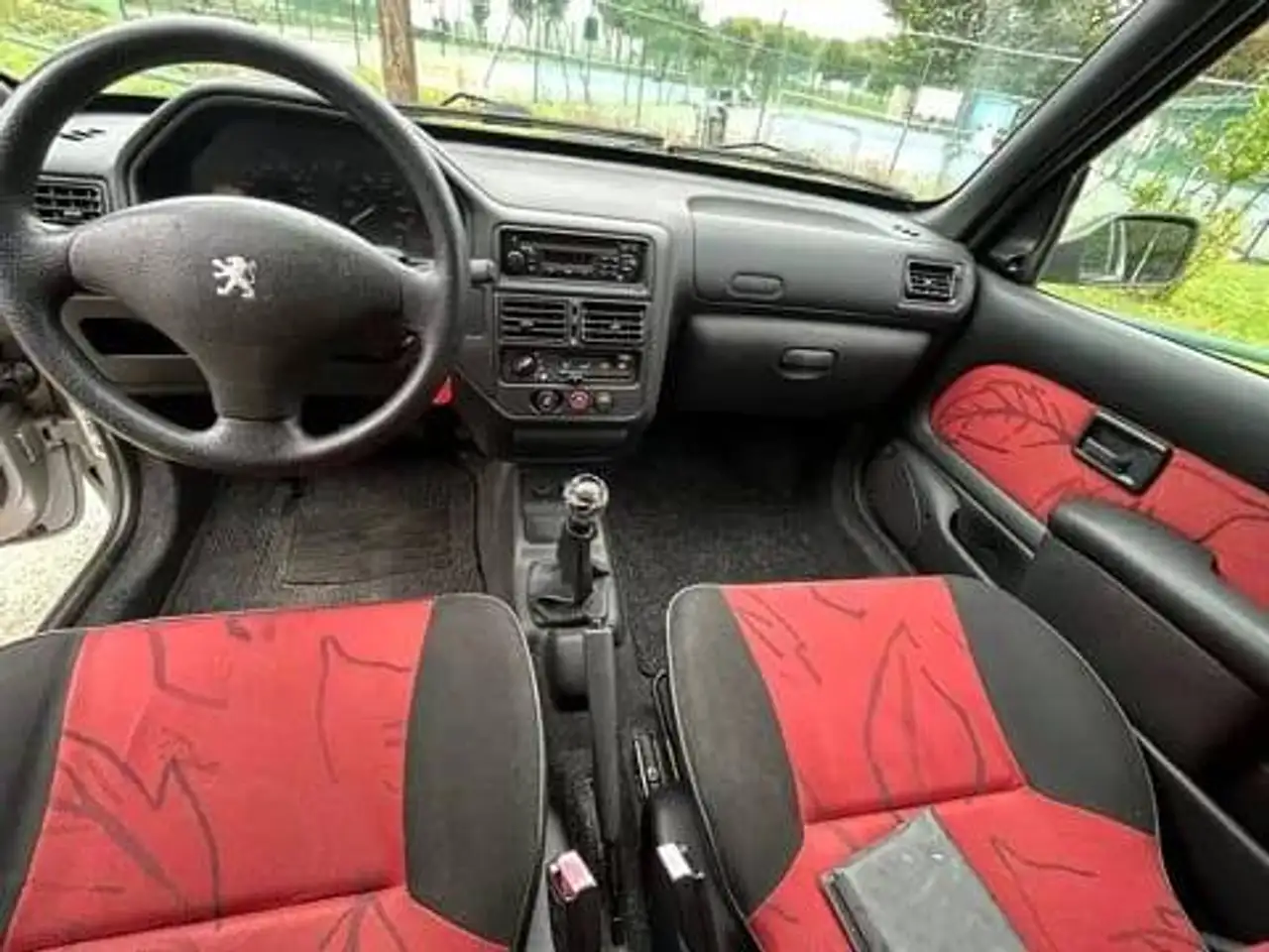 Peugeot 106 1.1i Quiksilver, foto 2