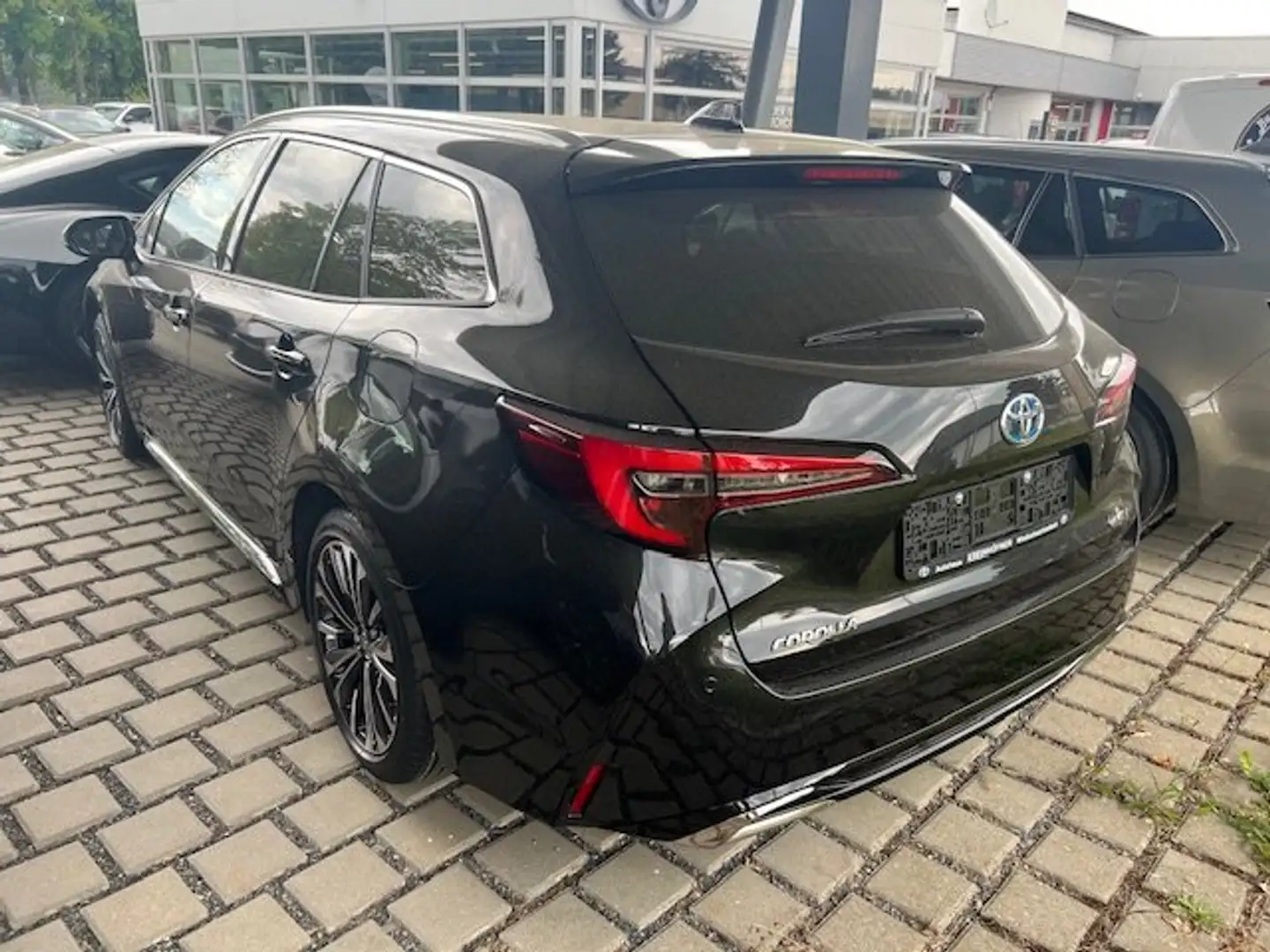 Toyota Corolla 2.0 Hybrid Touring Sports Team-D *Technik Paket* Noir - 2