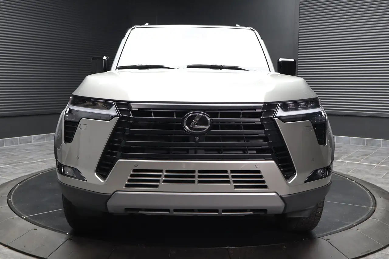 Lexus GX снимка Lexus GX