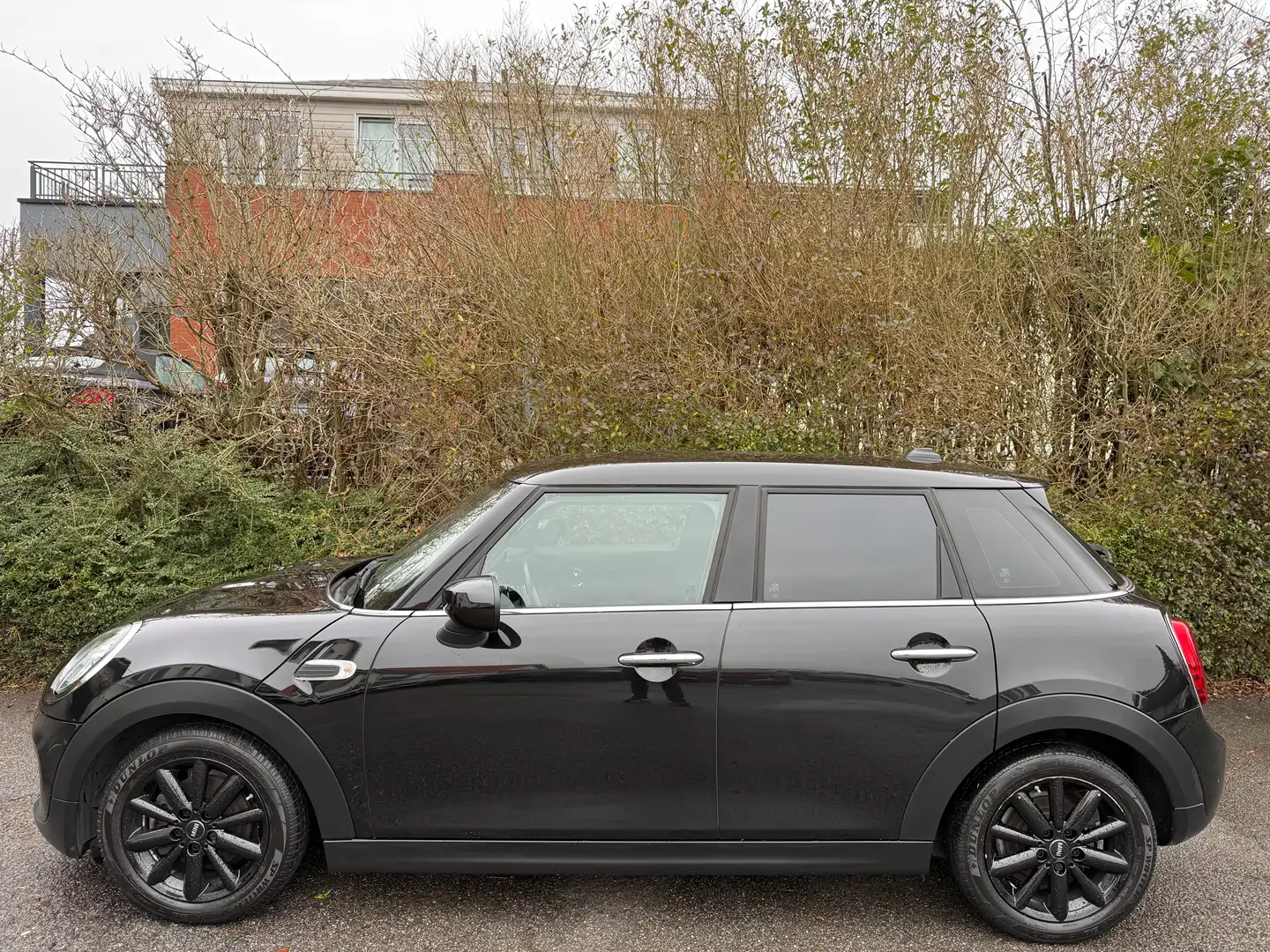 MINI One 1.5A One+BOITE AUTO+NAVI+CAMERA+JANTES+EURO 6D-T Noir - 2