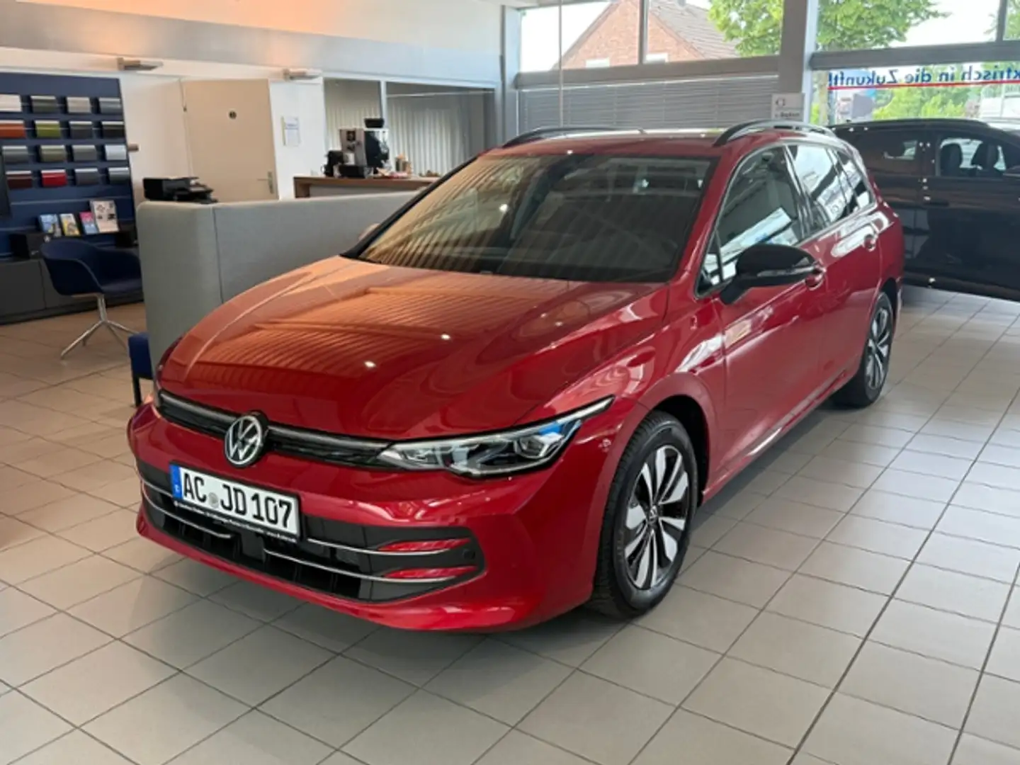 Volkswagen Golf Variant 1.5 eTSI DSG GOAL AHK RFK NAVI GJR Rot - 2
