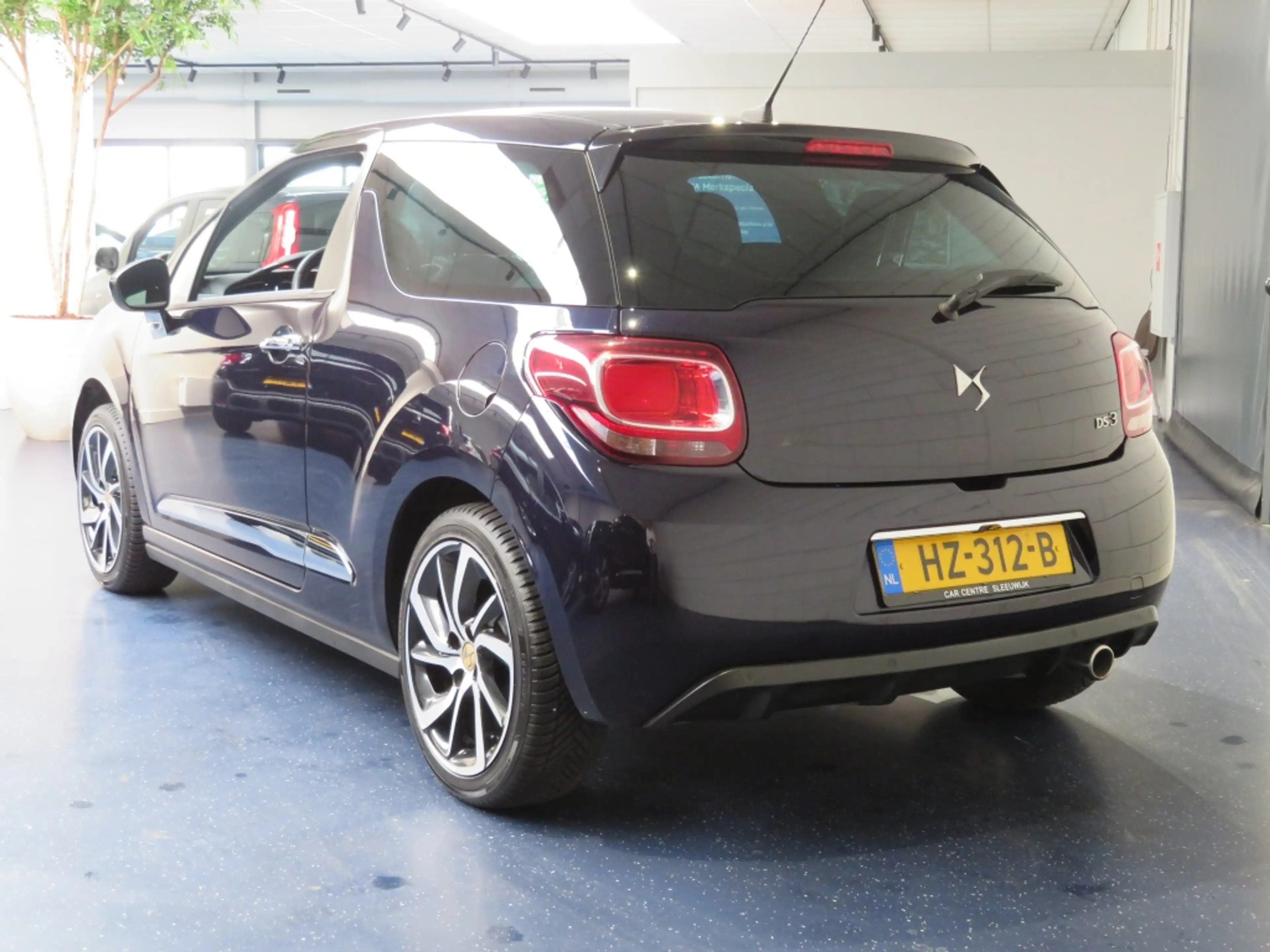 DS Automobiles DS 3 1.2 PureTech Chic — photo 3
