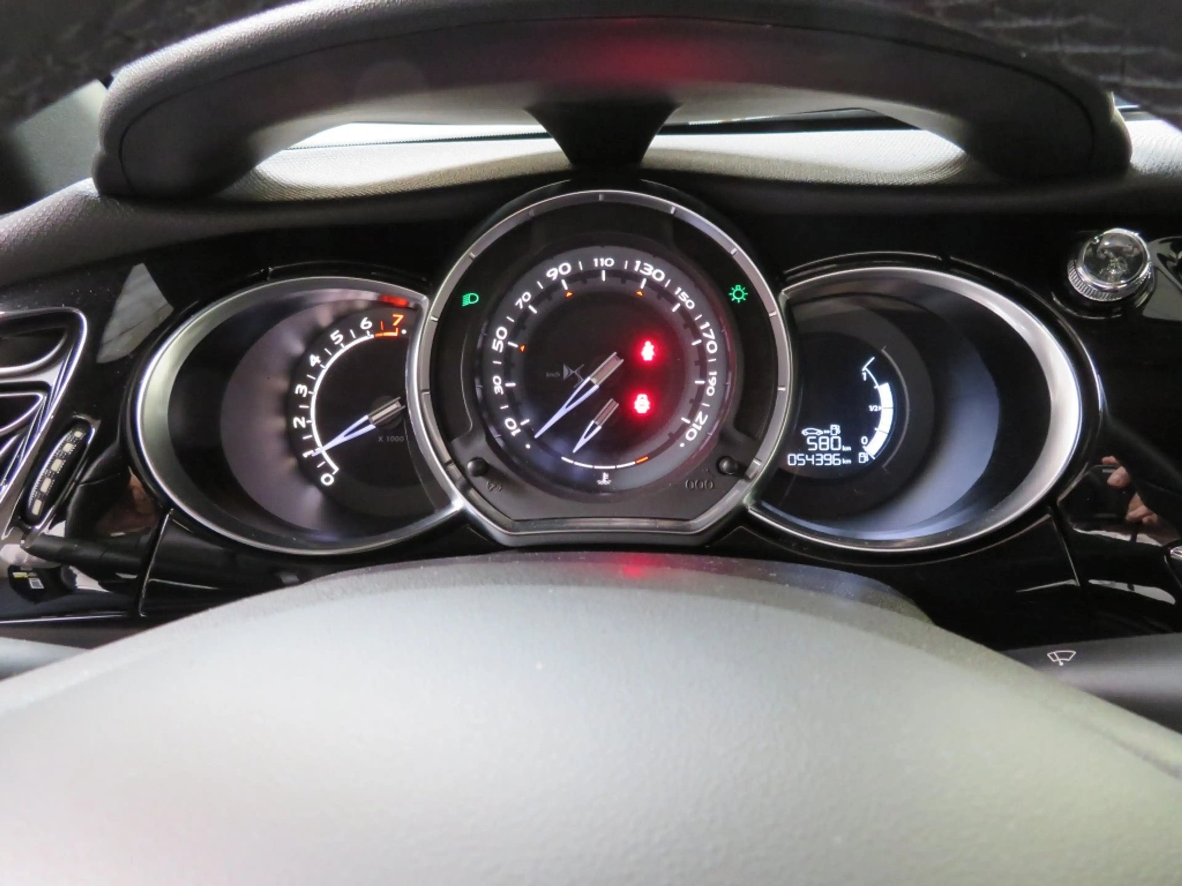DS Automobiles DS 3 1.2 PureTech Chic — photo 13