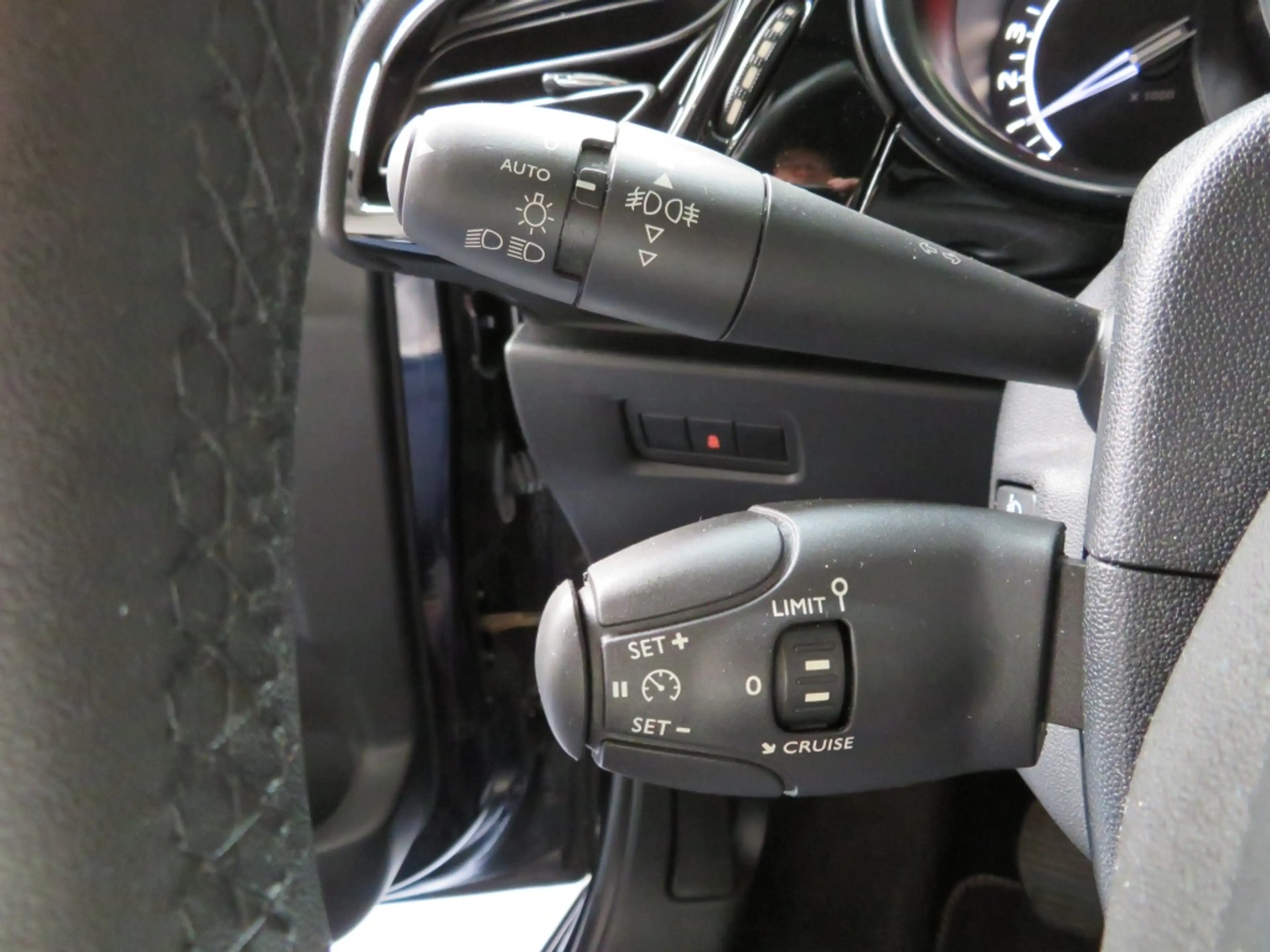 DS Automobiles DS 3 1.2 PureTech Chic — photo 14