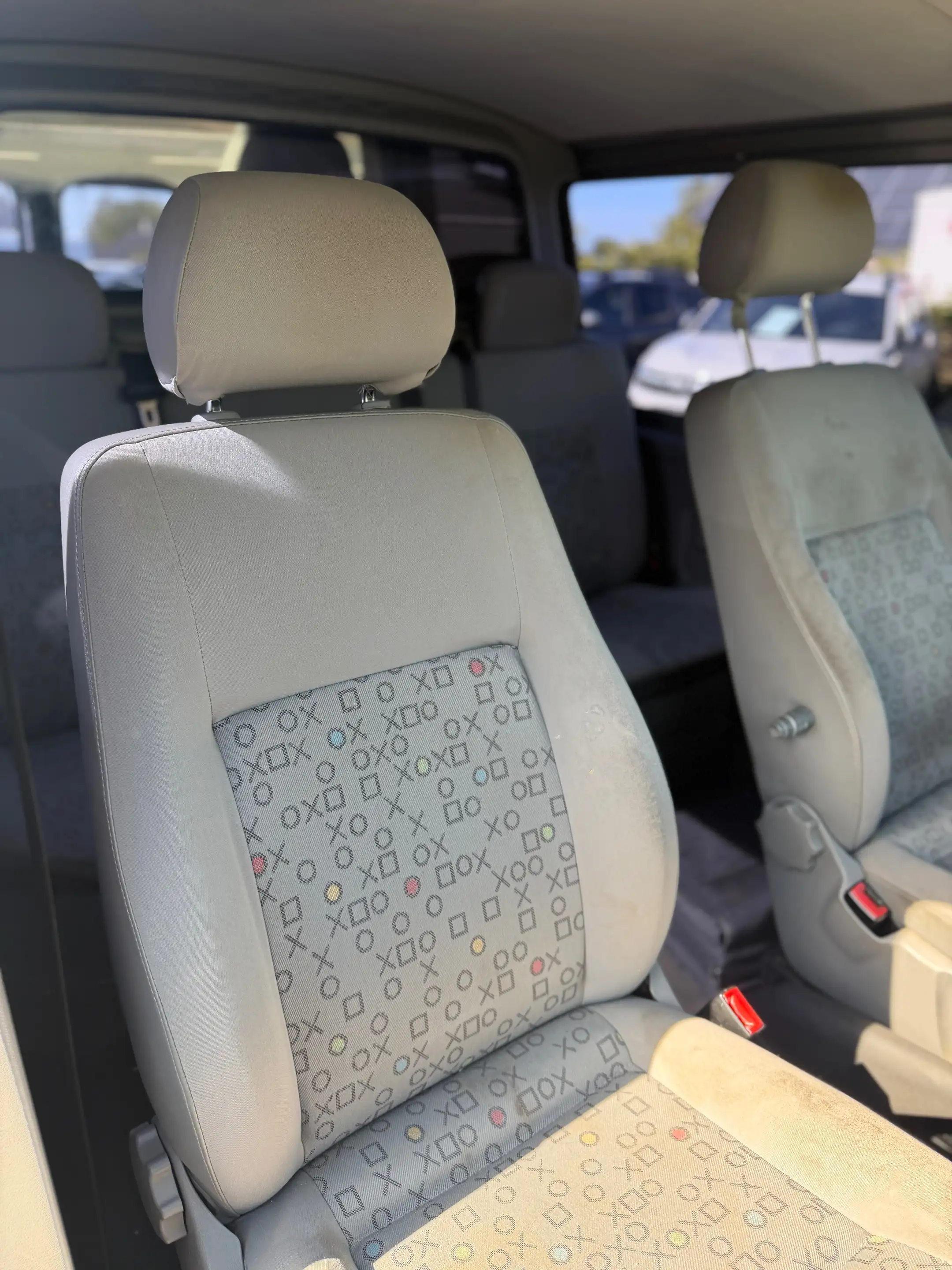 Volkswagen Transporter 2.5 TDi — photo 10
