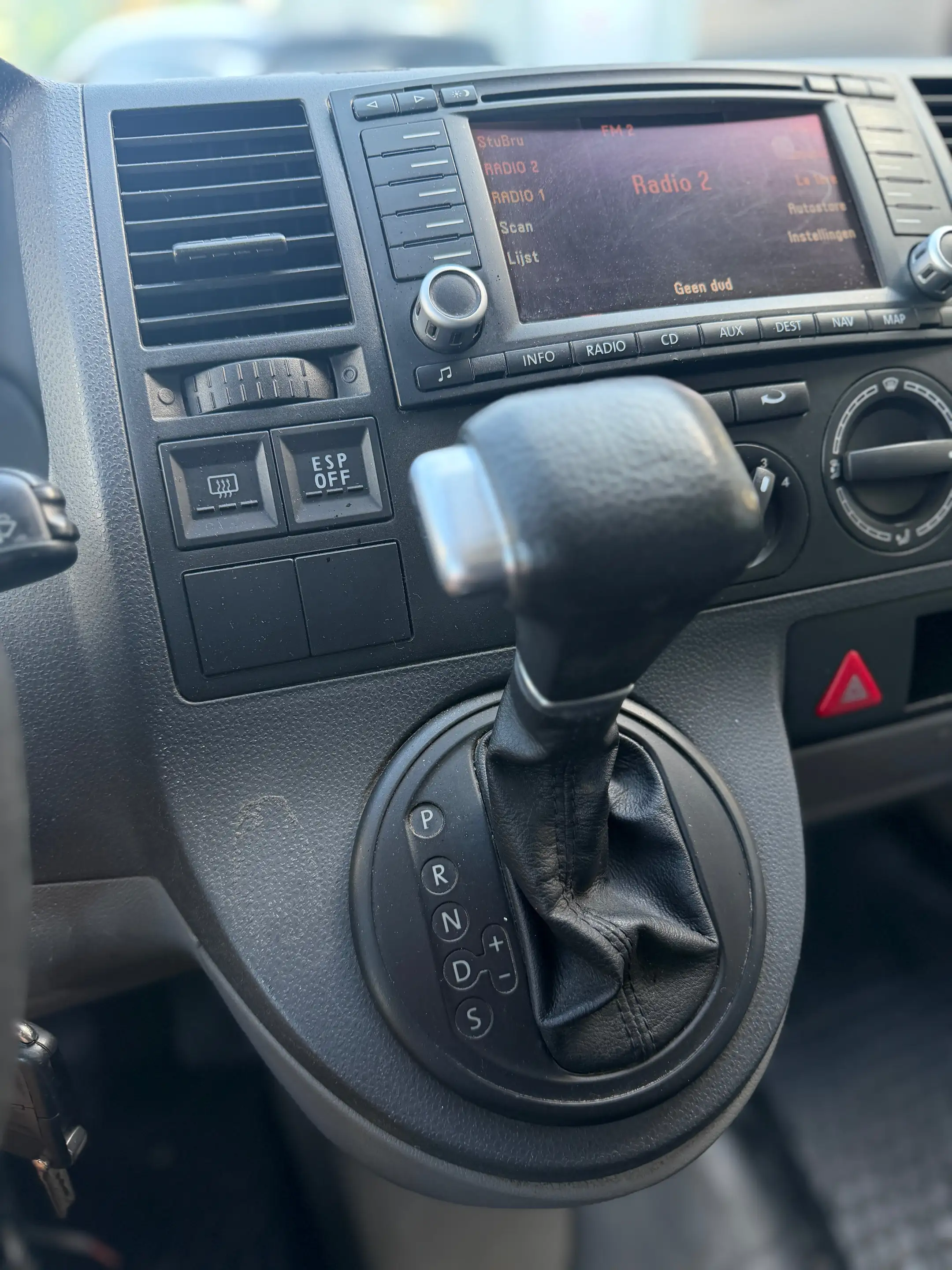 Volkswagen Transporter 2.5 TDi — photo 14
