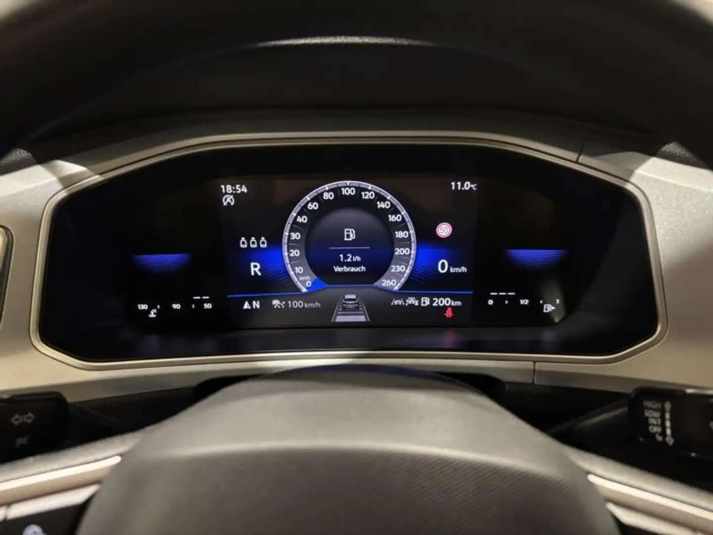 Volkswagen T-Roc Goal 2.0TDI DSG VIRTUAL COCKPIT KAMERA AHK  ACC Grau - 2