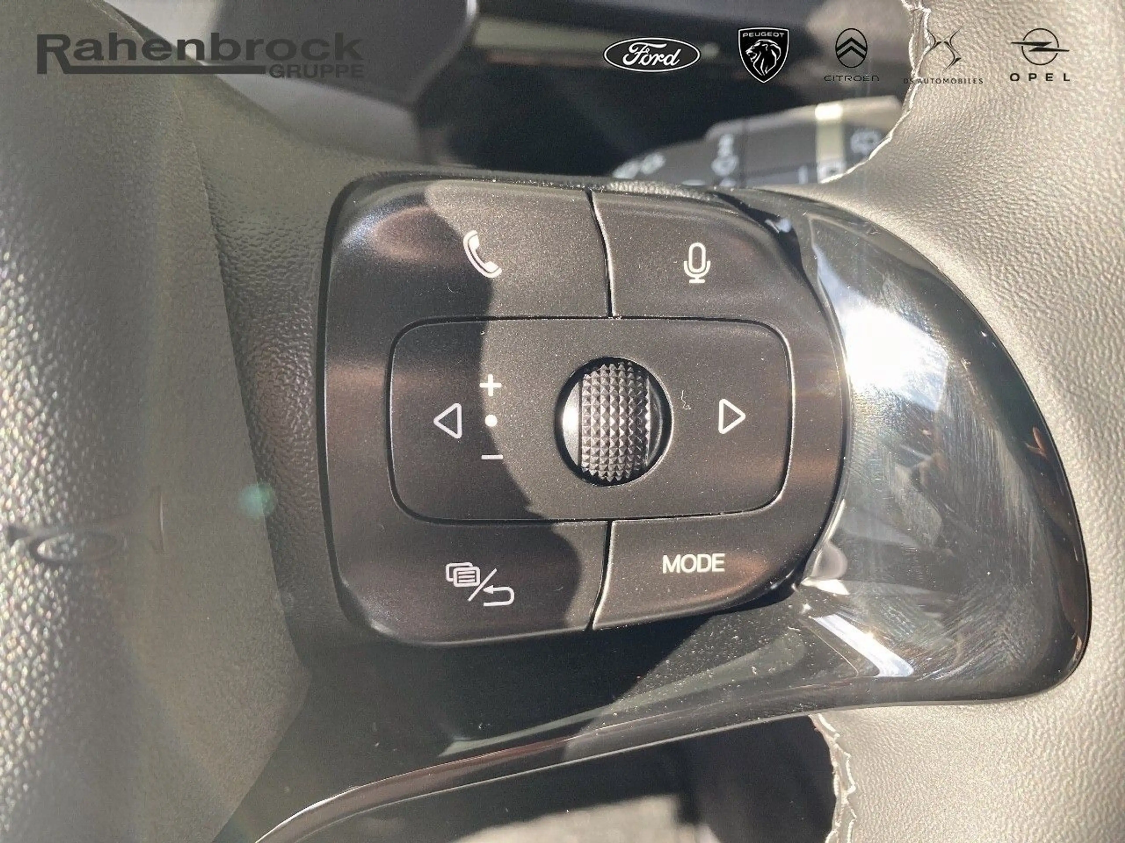 BYD Dolphin Comfort 60kWh Kamera Navi — photo 14