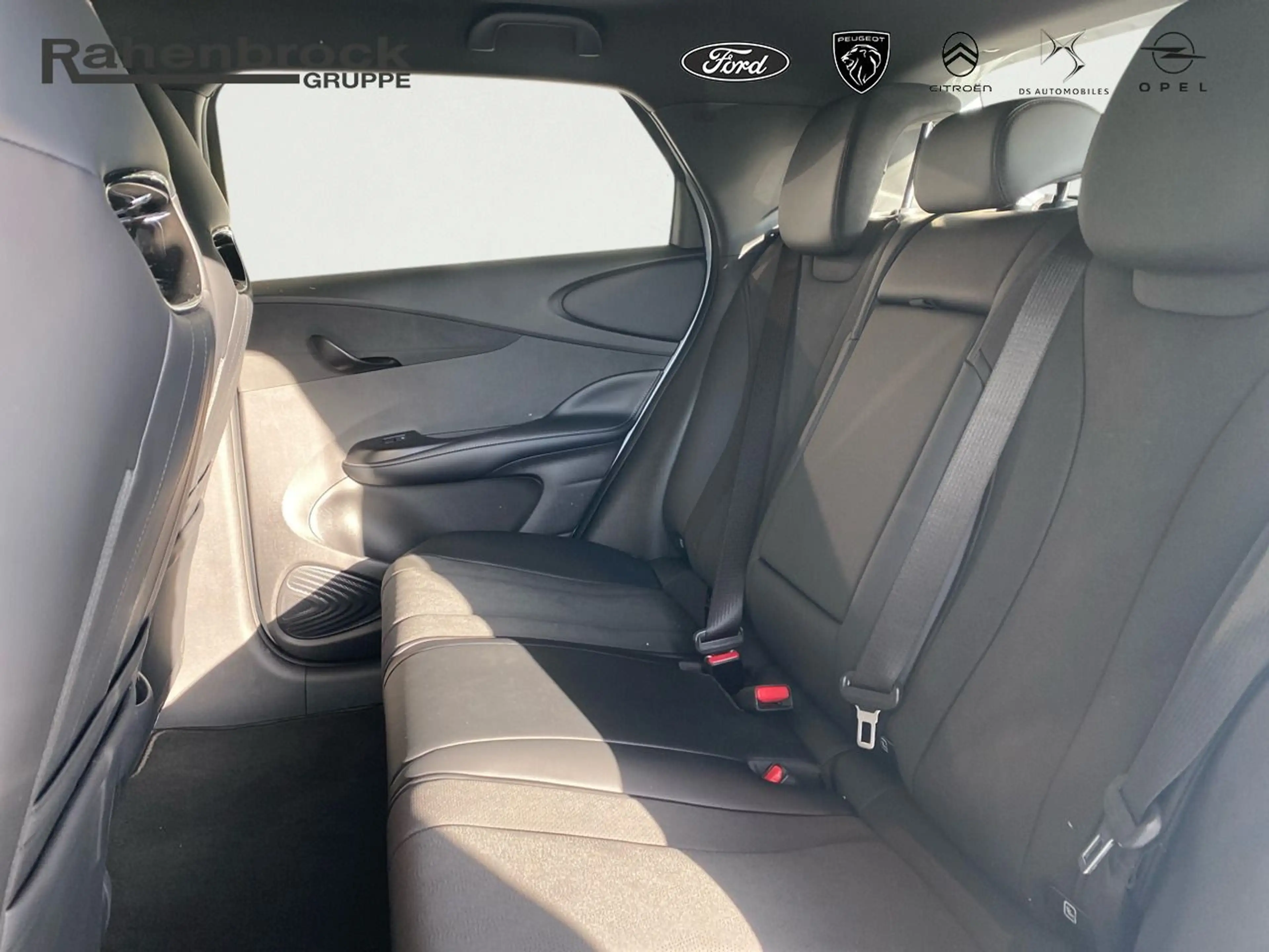 BYD Dolphin Comfort 60kWh Kamera Navi — photo 10