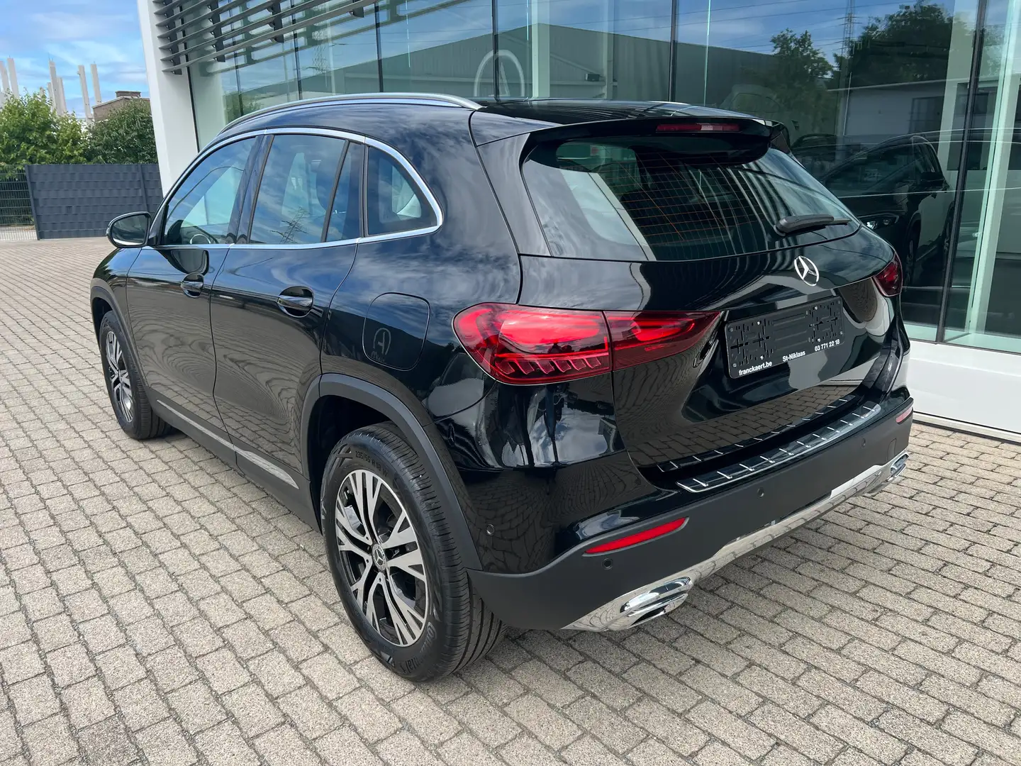 Mercedes-Benz GLA 180 Aut. LED PDC+camera DAB Easy-Pack Noir - 2