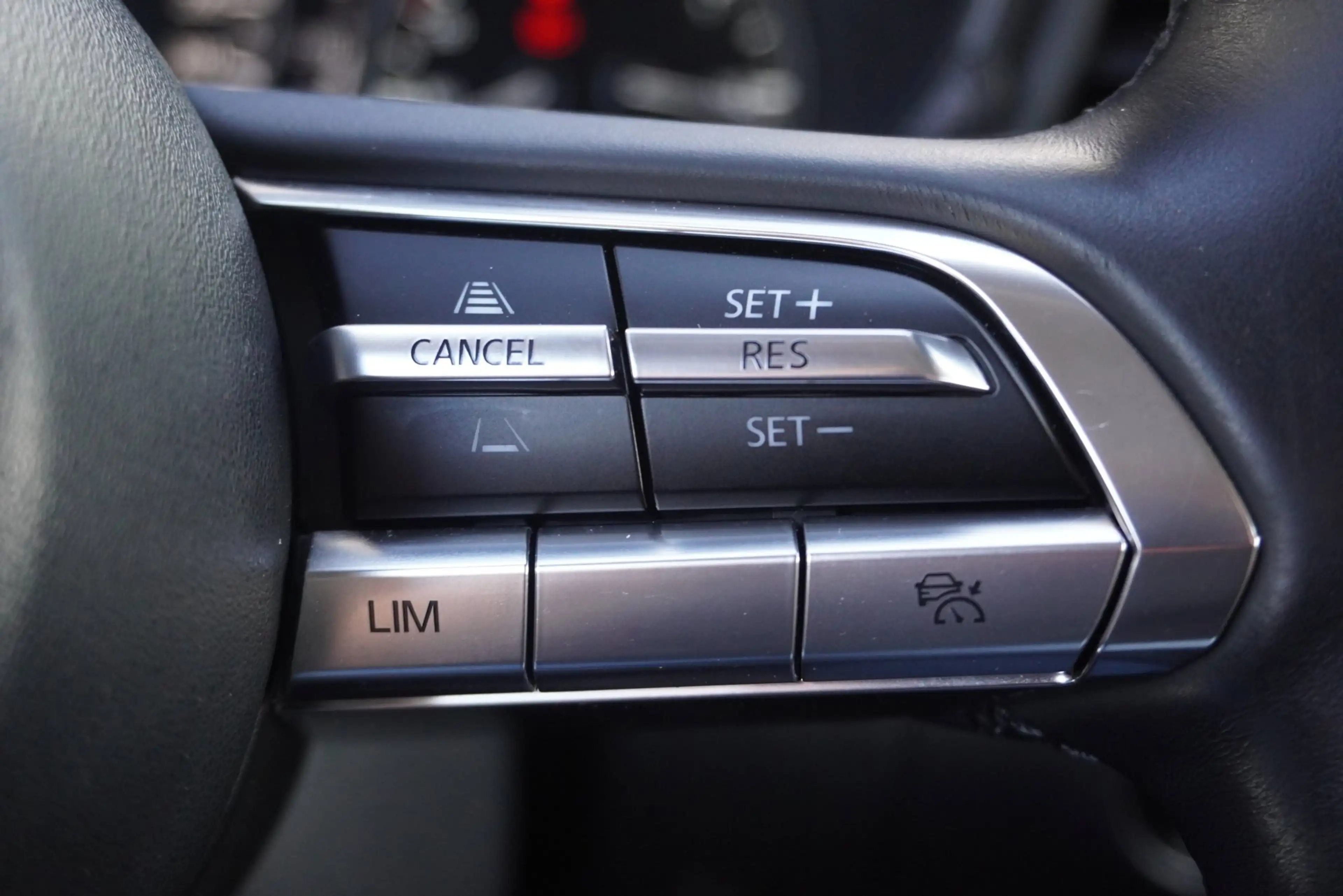 Mazda CX-30 2.0 e-SkyActiv-X M Hybrid Comfort Climate Control/ — photo 15
