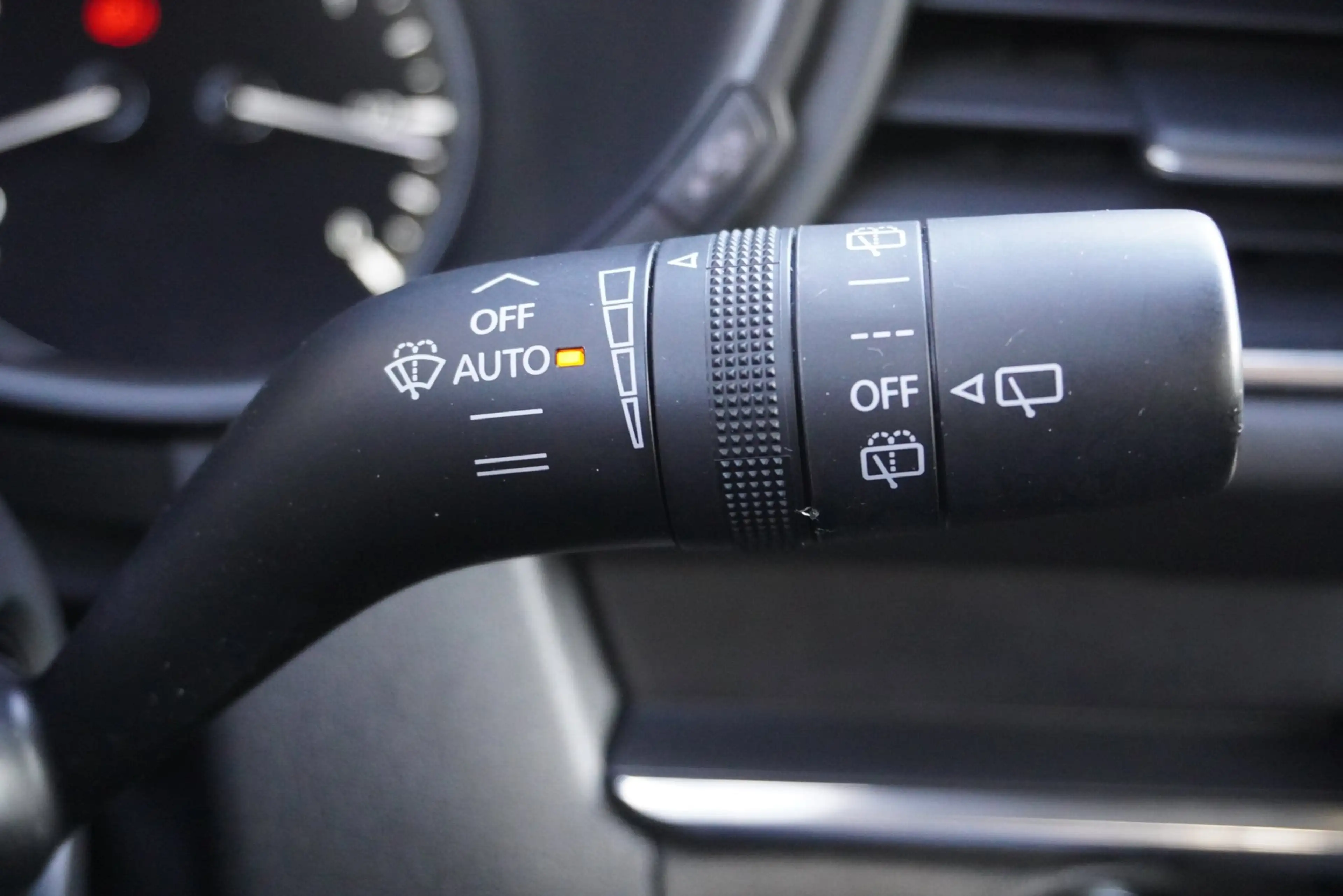 Mazda CX-30 2.0 e-SkyActiv-X M Hybrid Comfort Climate Control/ — photo 18