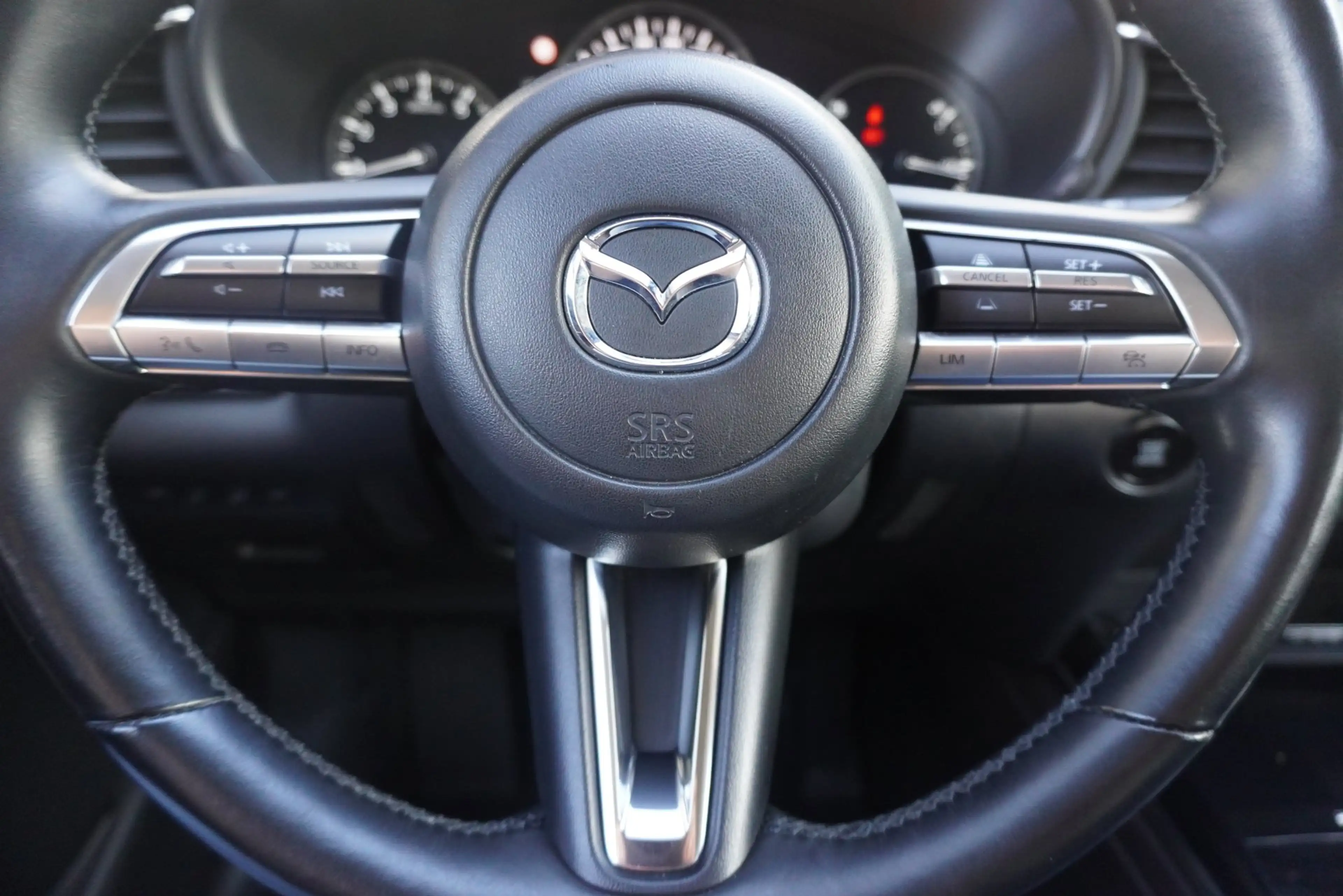 Mazda CX-30 2.0 e-SkyActiv-X M Hybrid Comfort Climate Control/ — photo 14