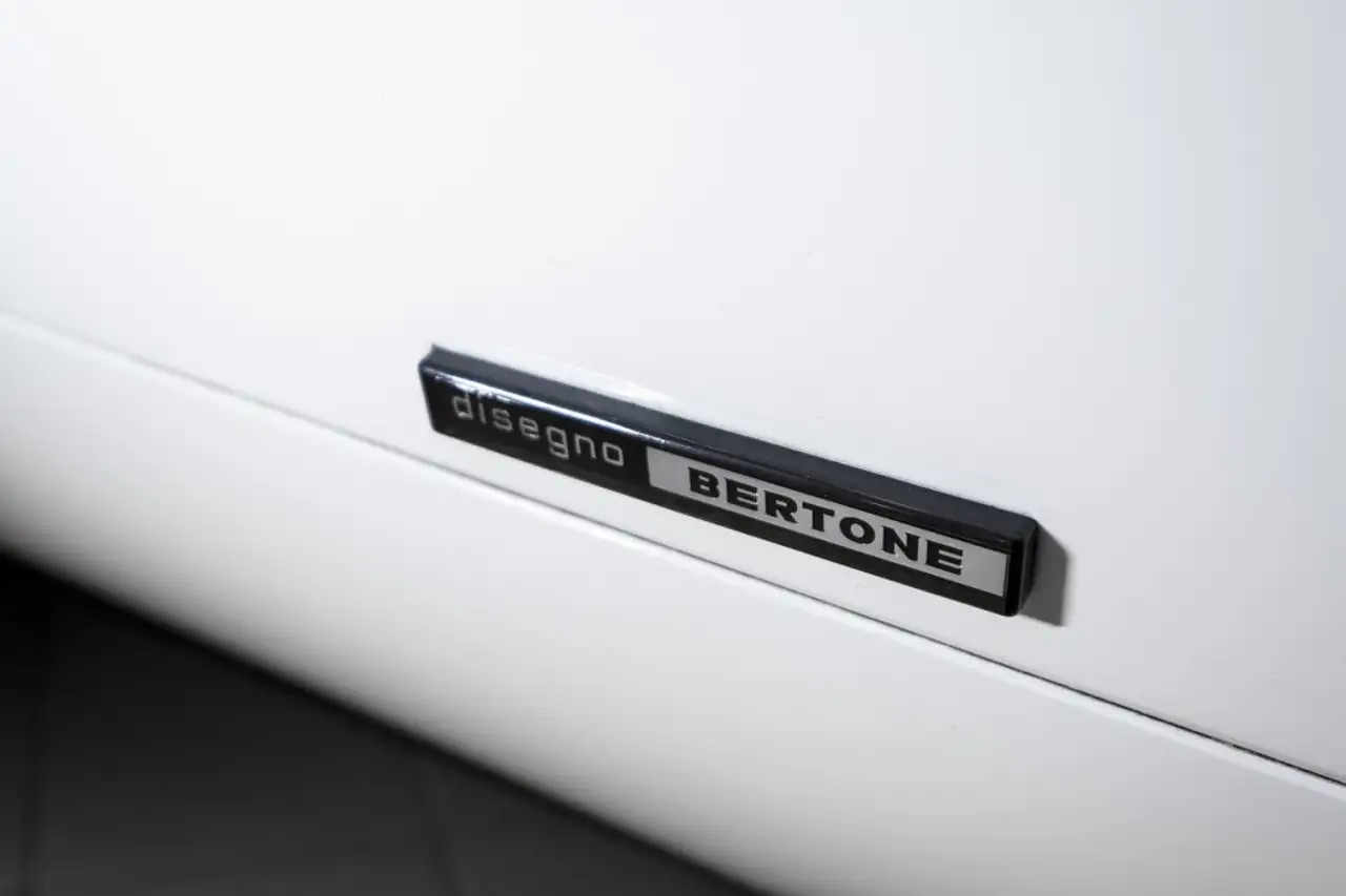 Lamborghini Countach LP 400, foto 8