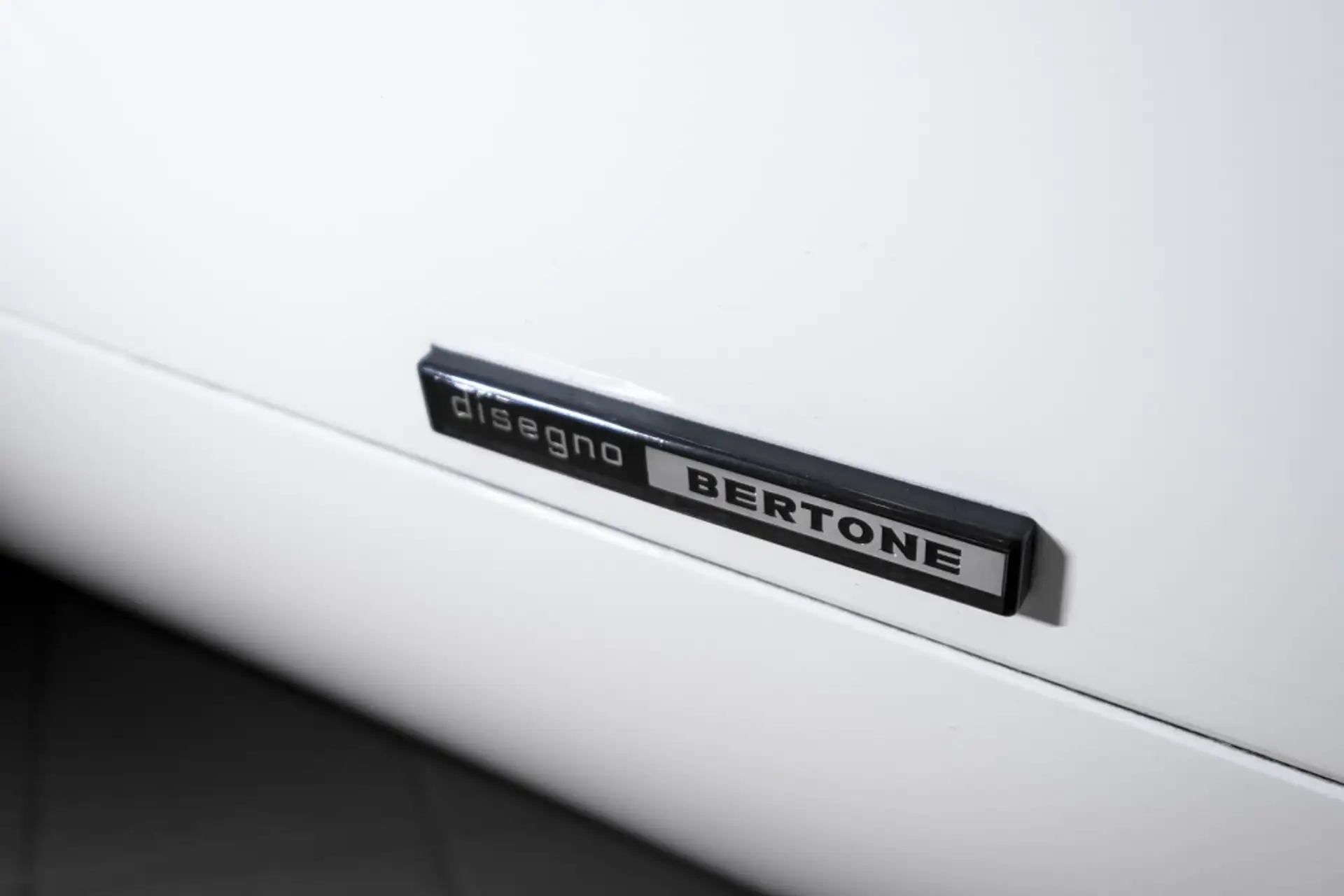 람보르기니 Countach 5000 Quattrovalvole 1974 흰색 사진 7