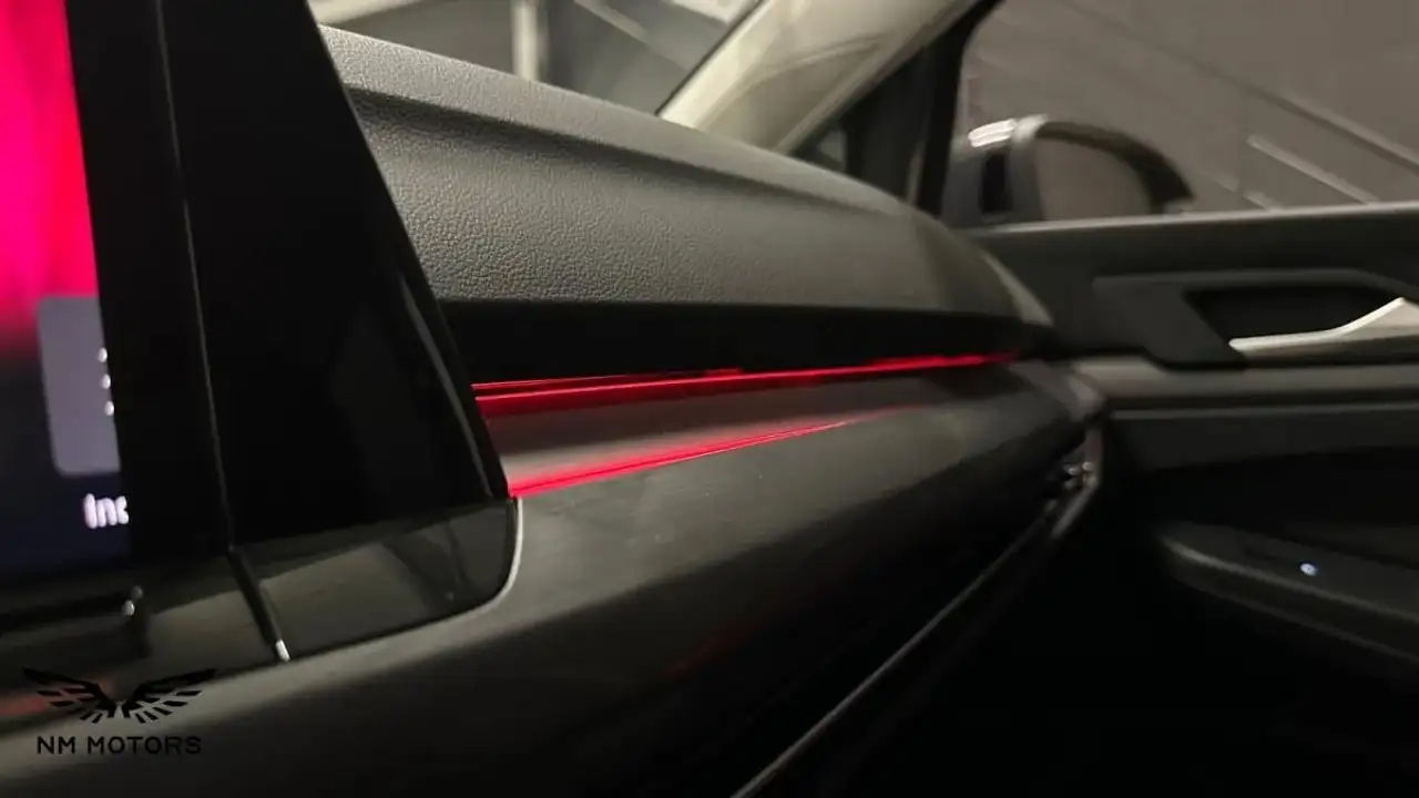 Volkswagen Golf Standard Model — photo 30