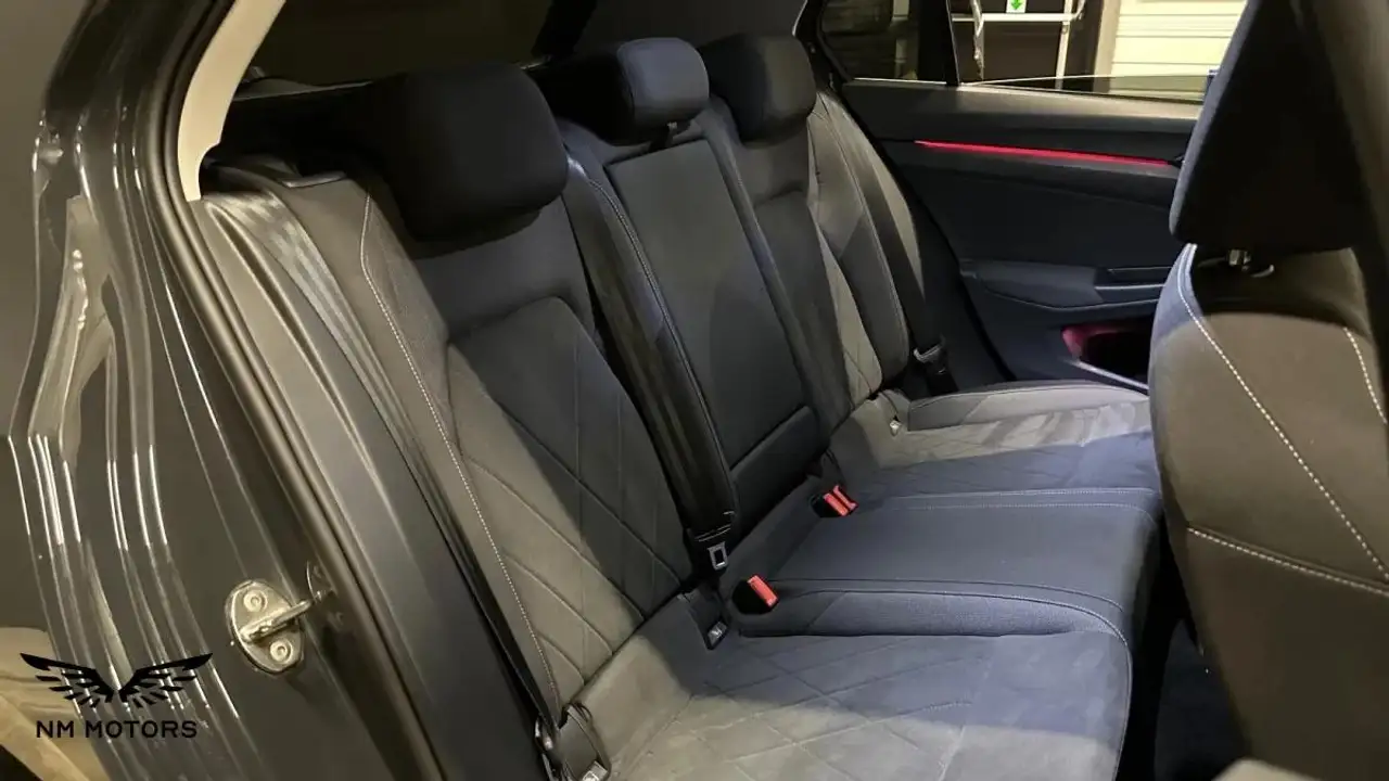 Volkswagen Golf Standard Model — photo 15