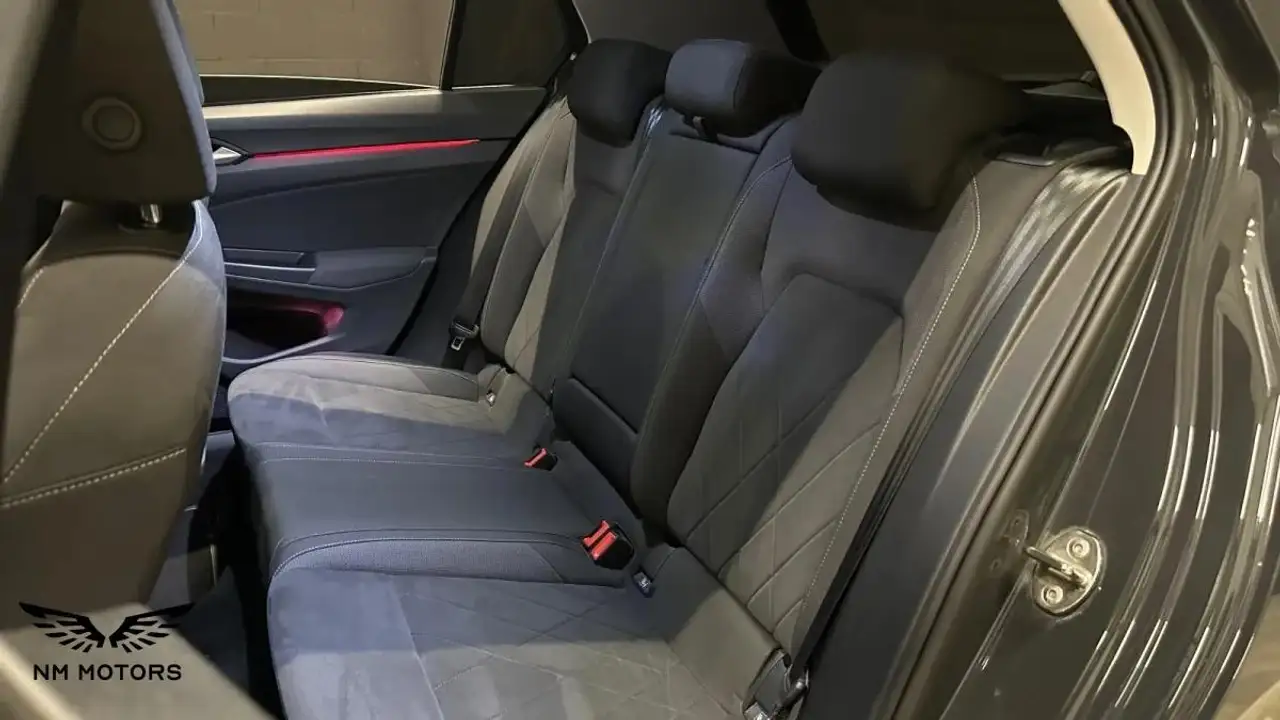 Volkswagen Golf Standard Model — photo 13