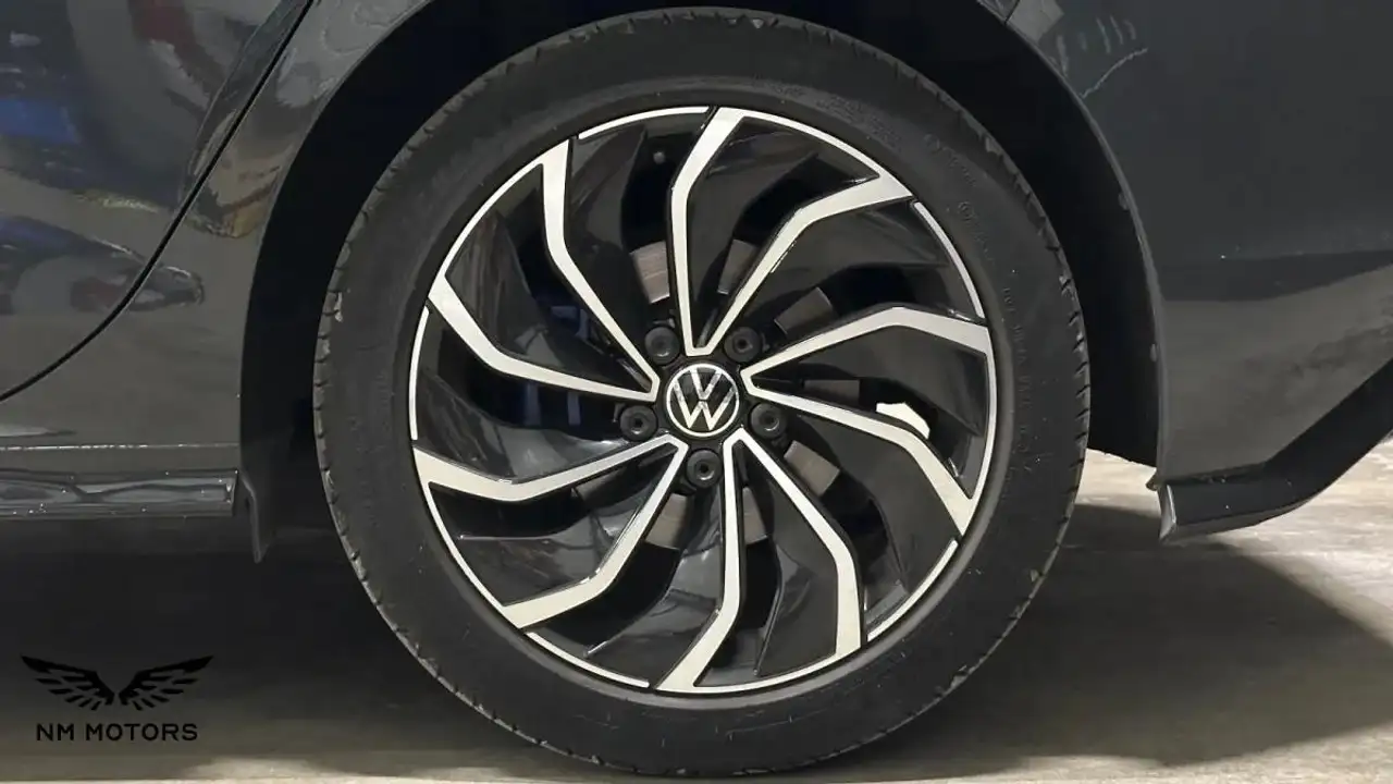 Volkswagen Golf Standard Model — photo 8