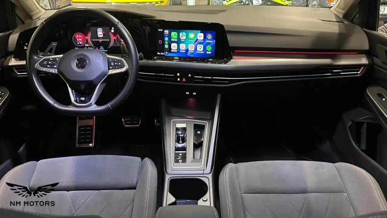 Volkswagen Golf Standard Model — photo 18