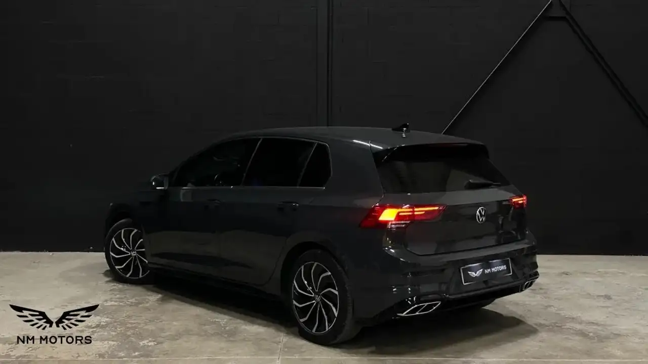 Volkswagen Golf Standard Model — photo 2