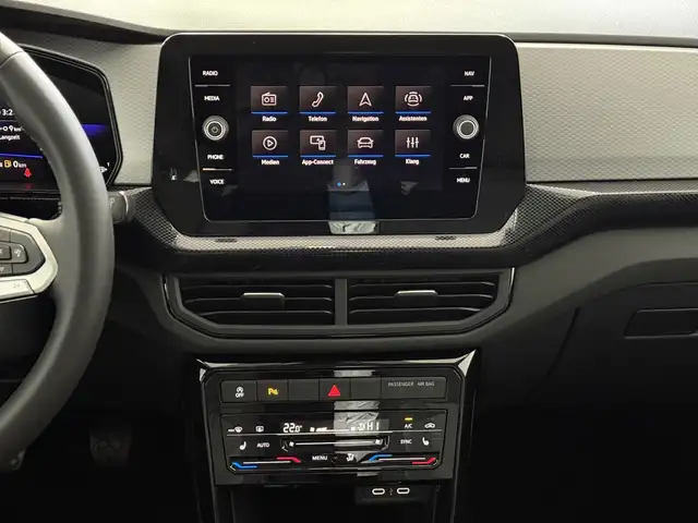 Volkswagen T-Cross view 11