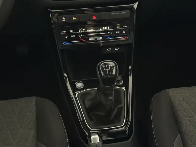 Volkswagen T-Cross view 12