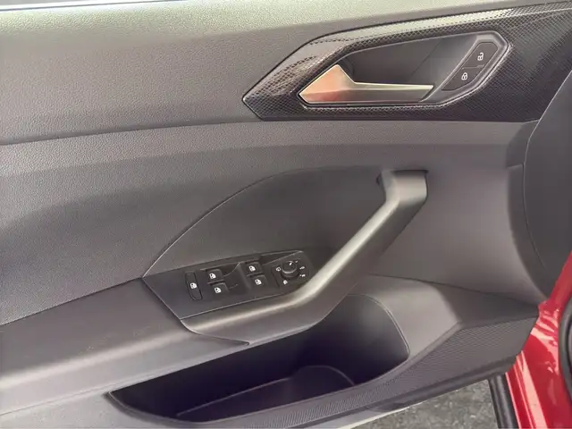 Volkswagen T-Cross view 14